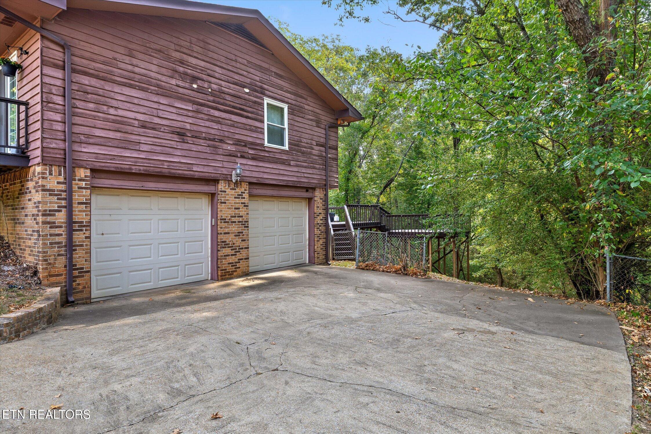 6221 Celtic Drive