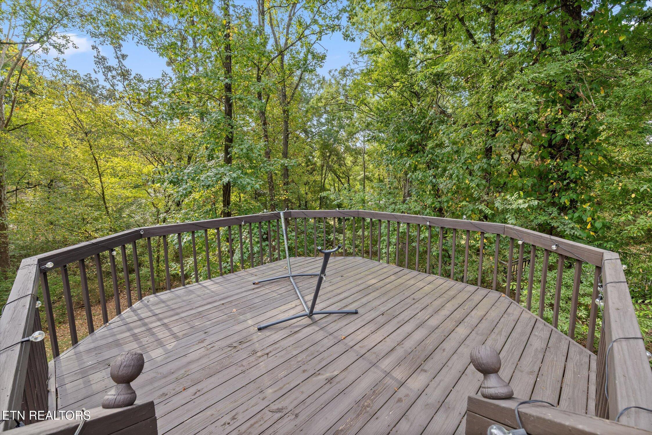 6221 Celtic Drive