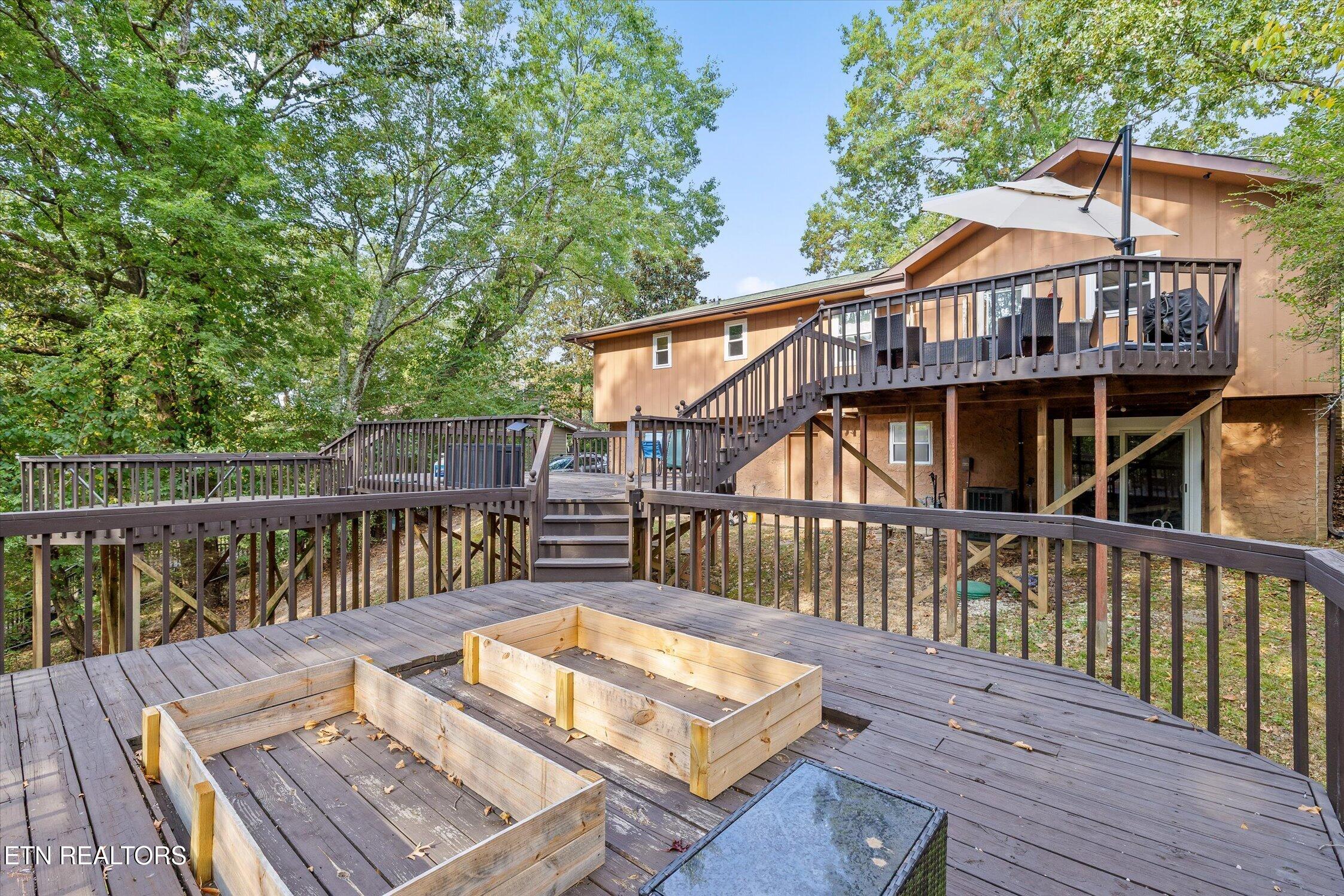 6221 Celtic Drive