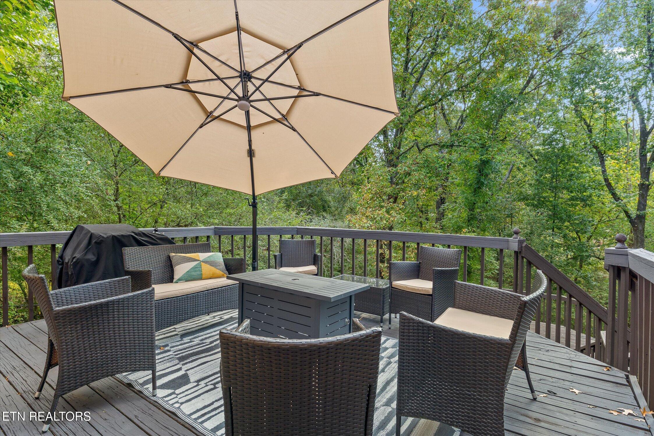 6221 Celtic Drive