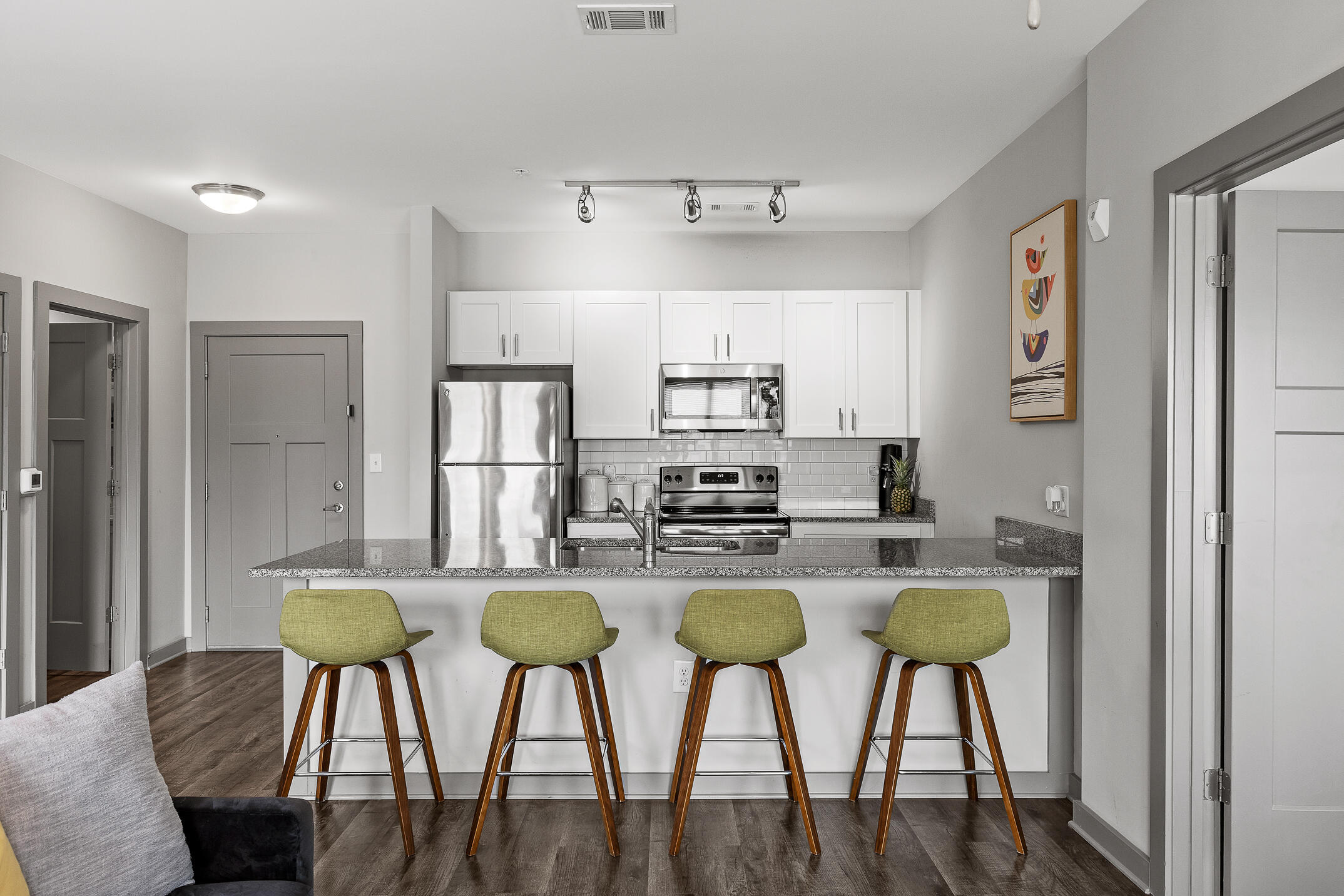 782 Riverfront Parkway, 216