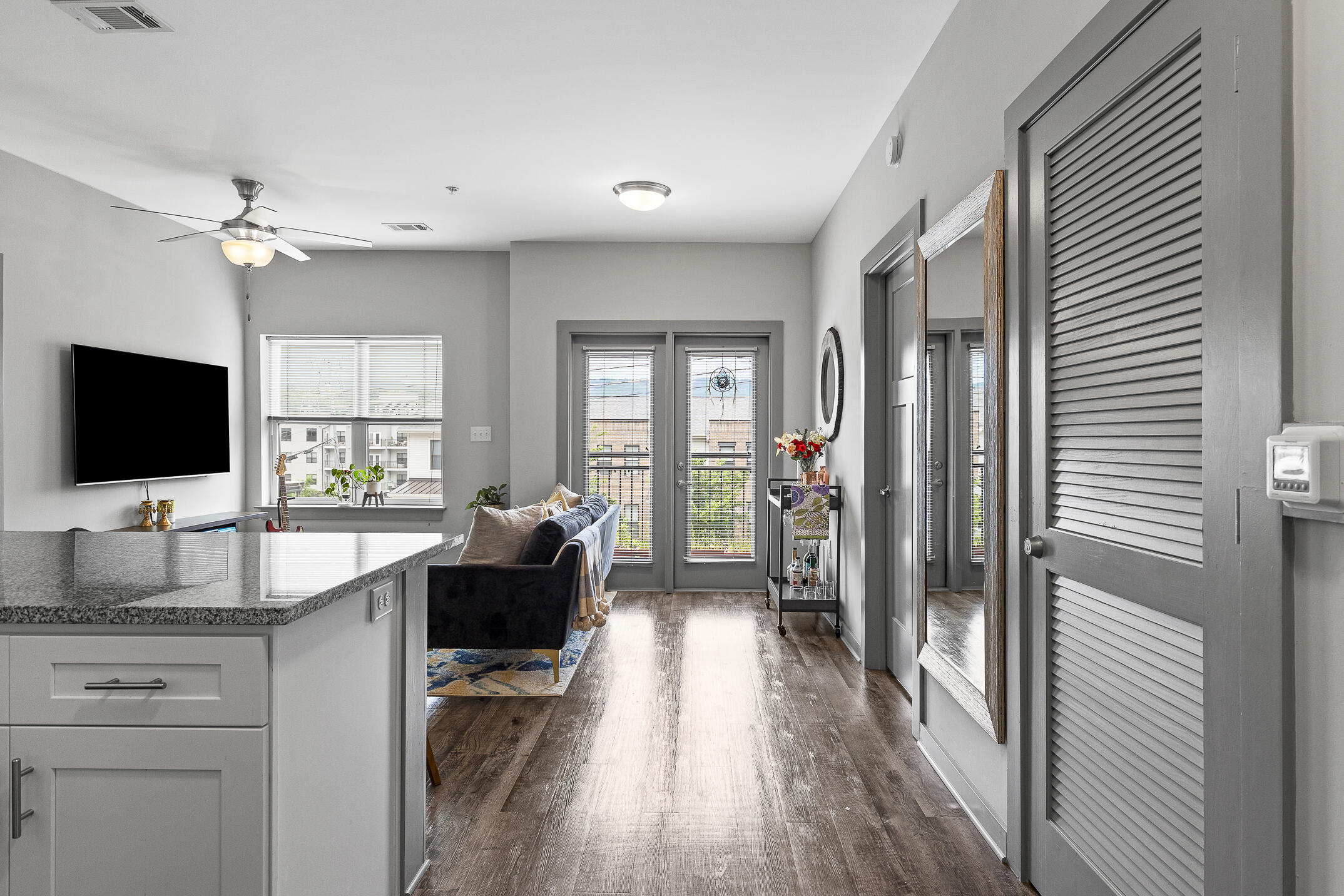 782 Riverfront Parkway, 216