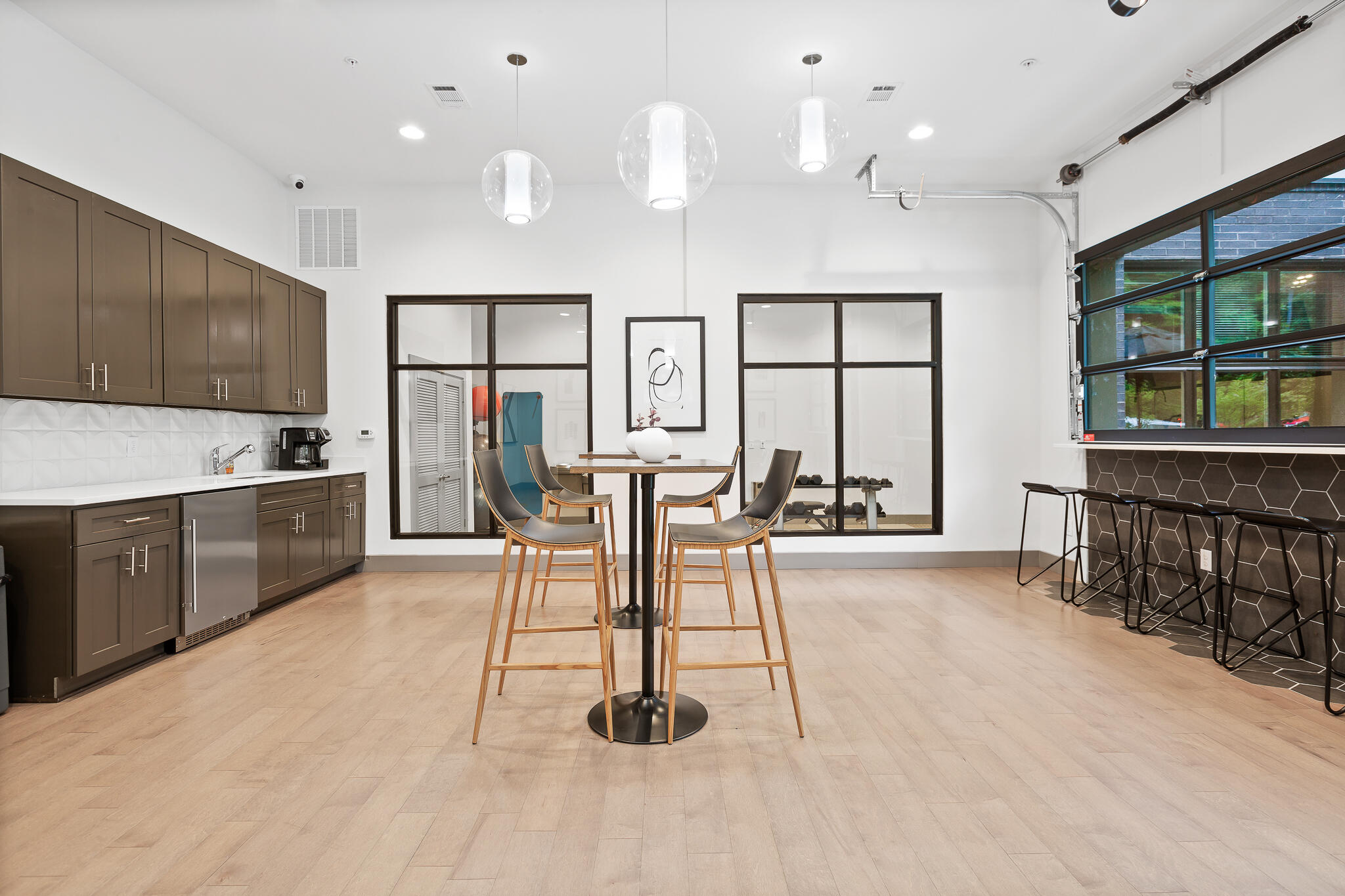 782 Riverfront Parkway, 216