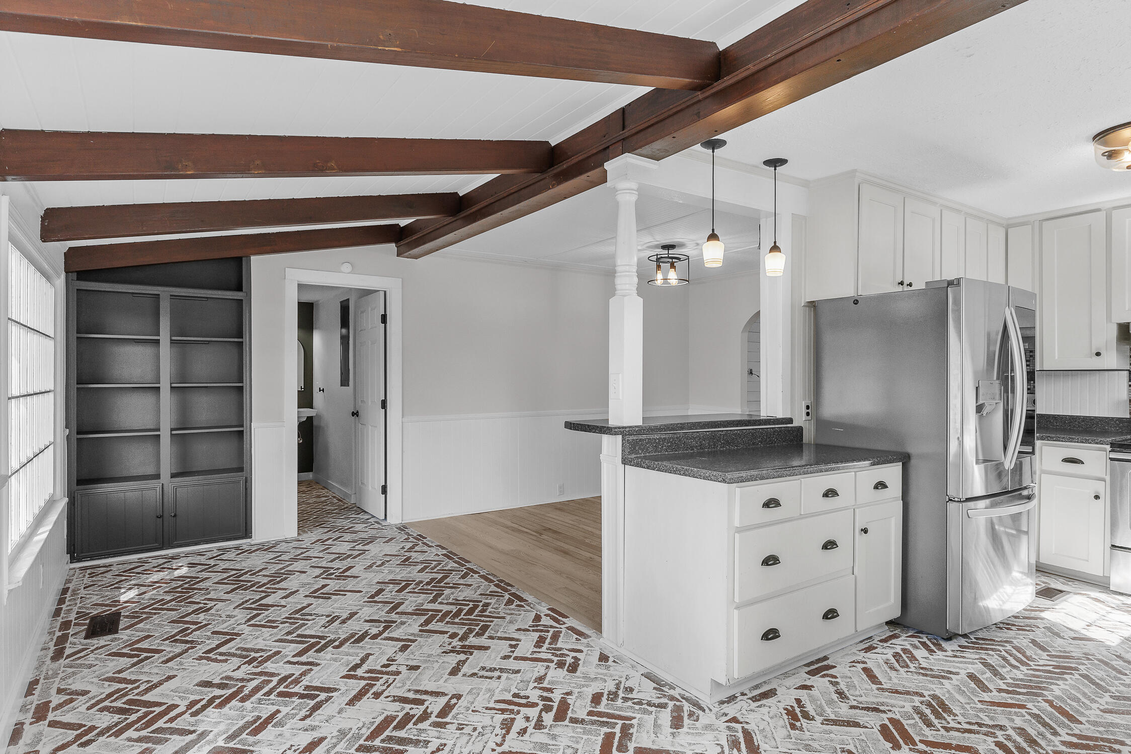 536 SE Ladd Springs Rd