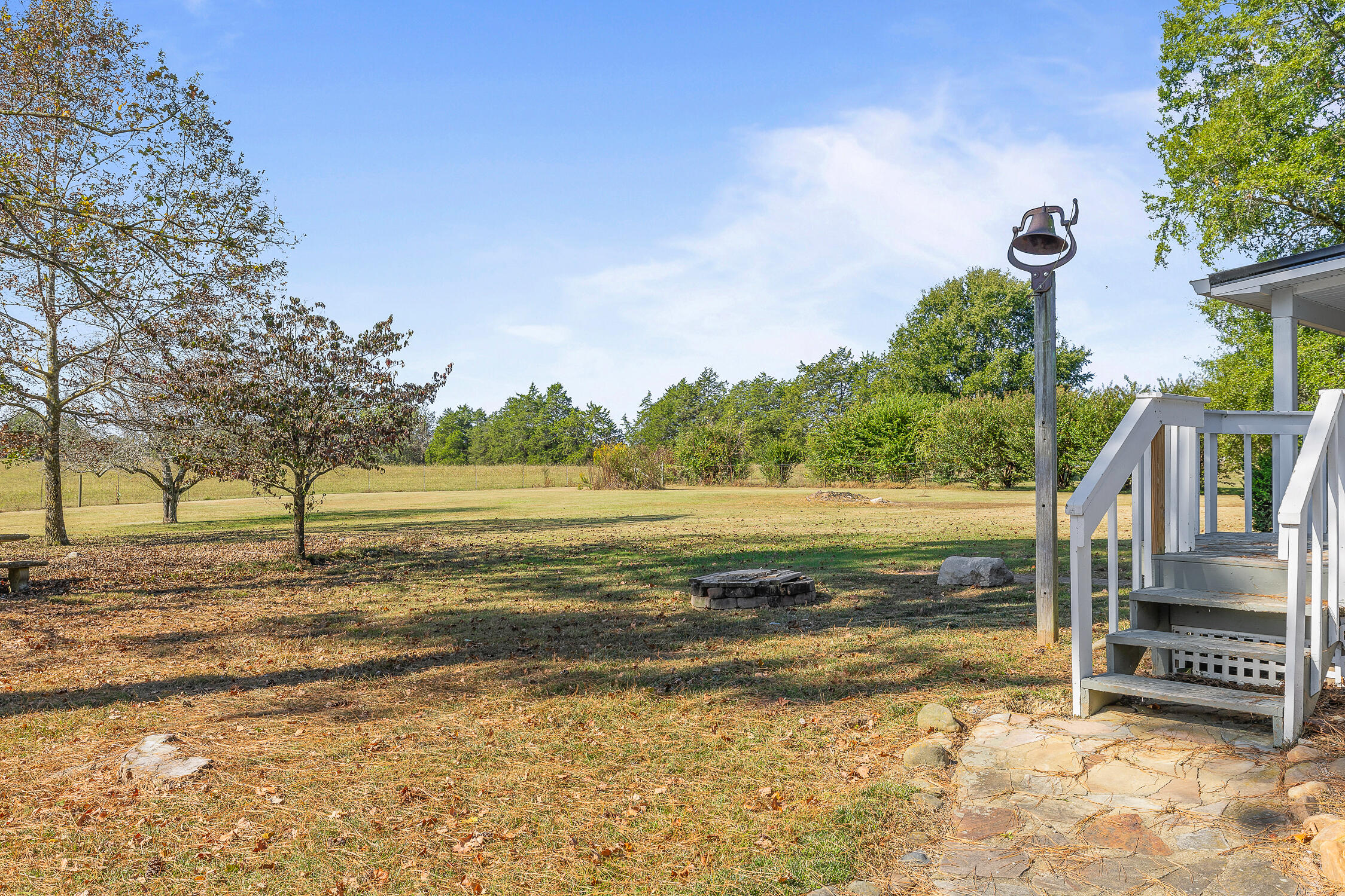 536 SE Ladd Springs Rd