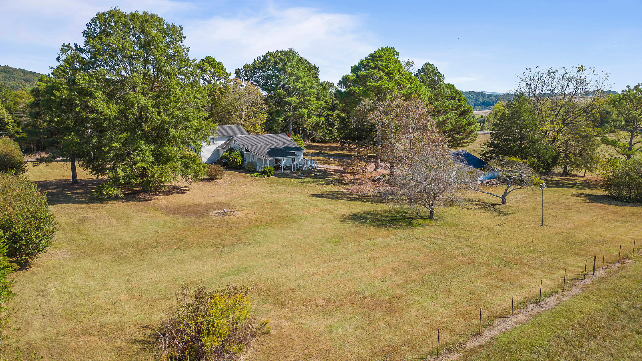 536 SE Ladd Springs Rd