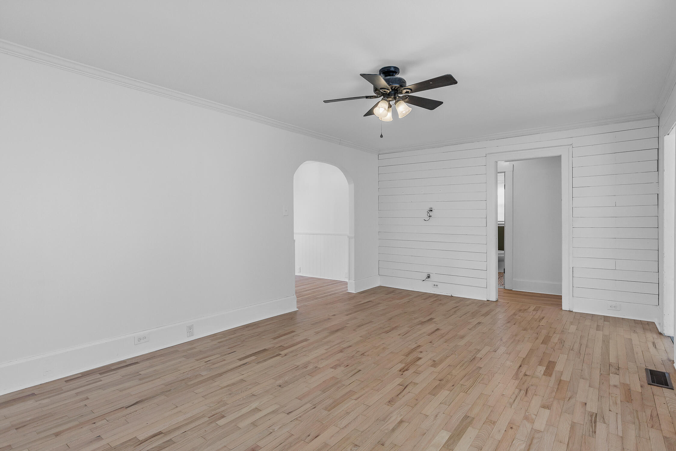 536 SE Ladd Springs Rd