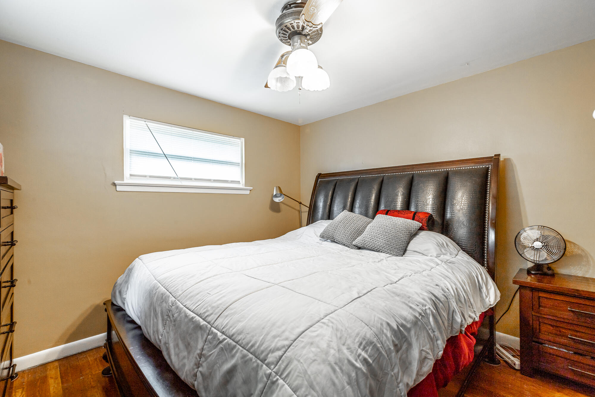 1703 Broadview Dr