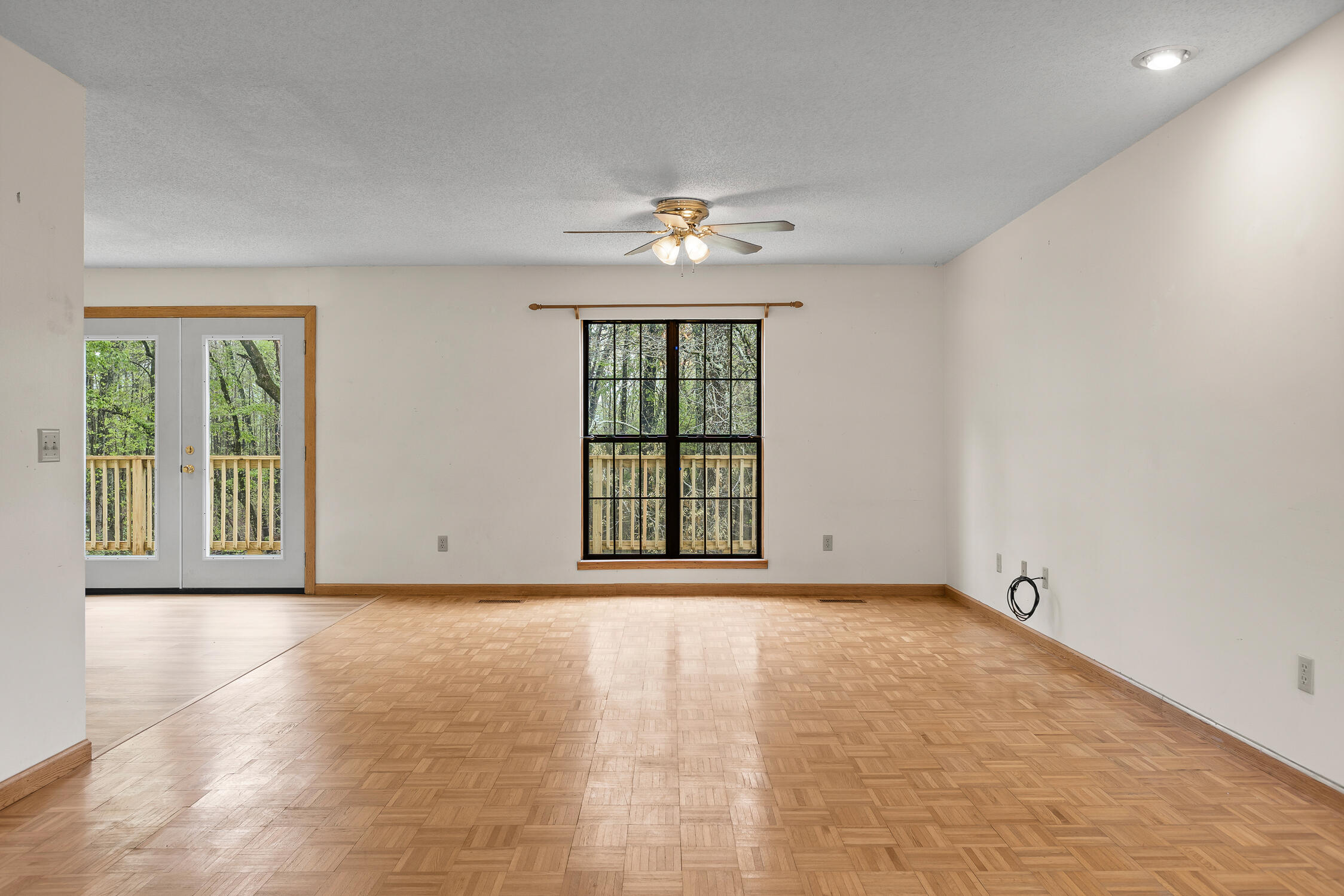 216 Pinecrest Drive