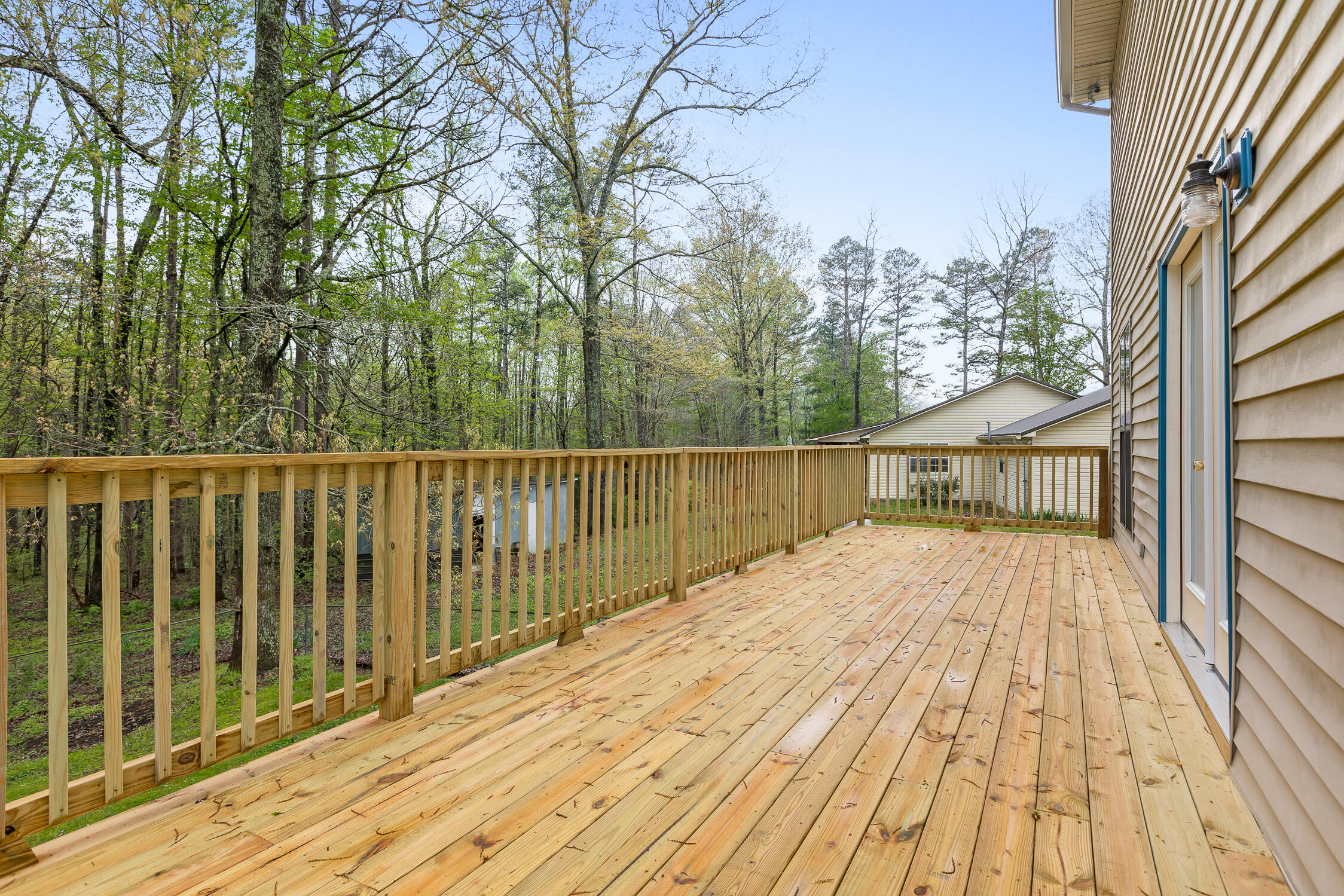 216 Pinecrest Drive