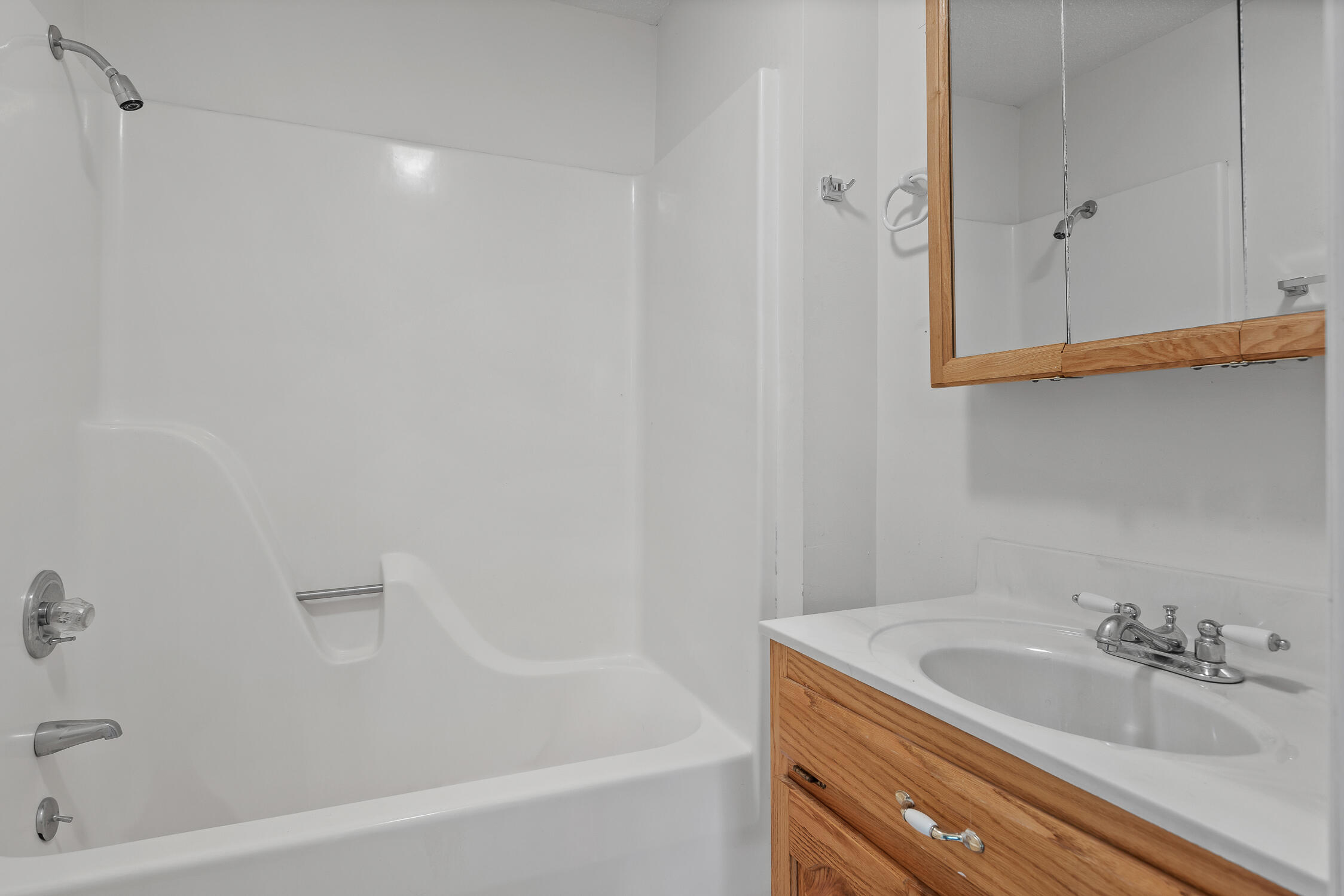 216 Pinecrest Drive