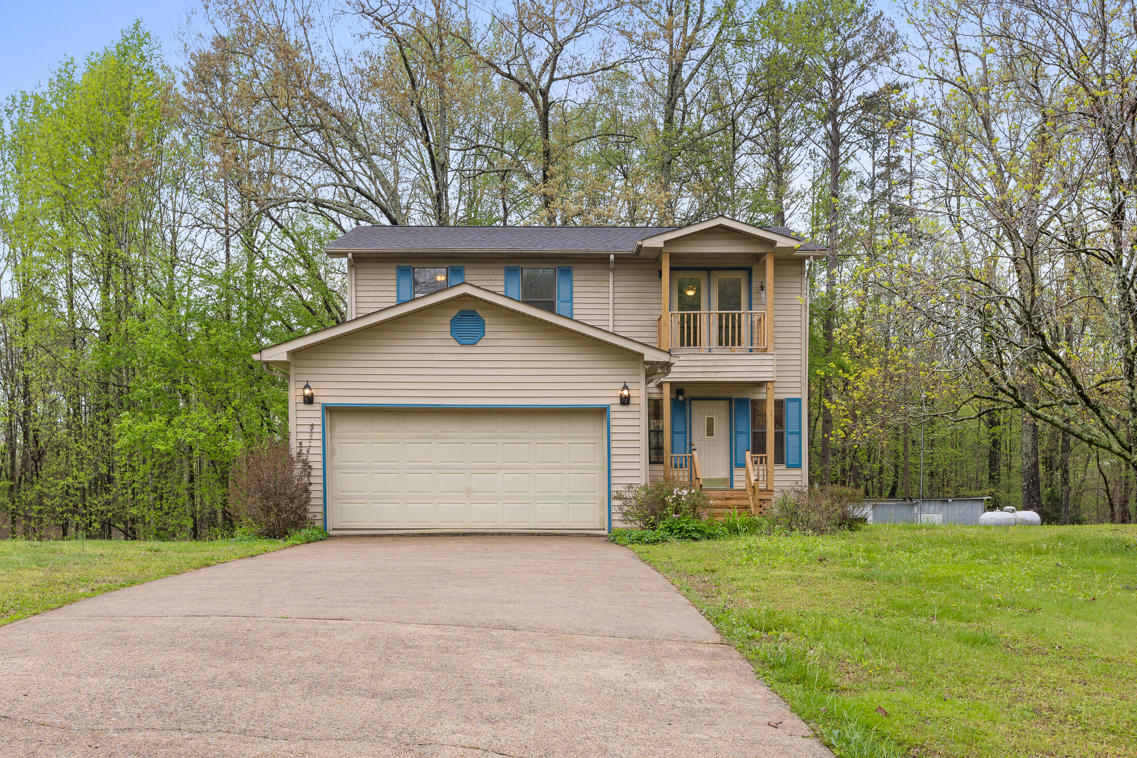 216 Pinecrest Drive