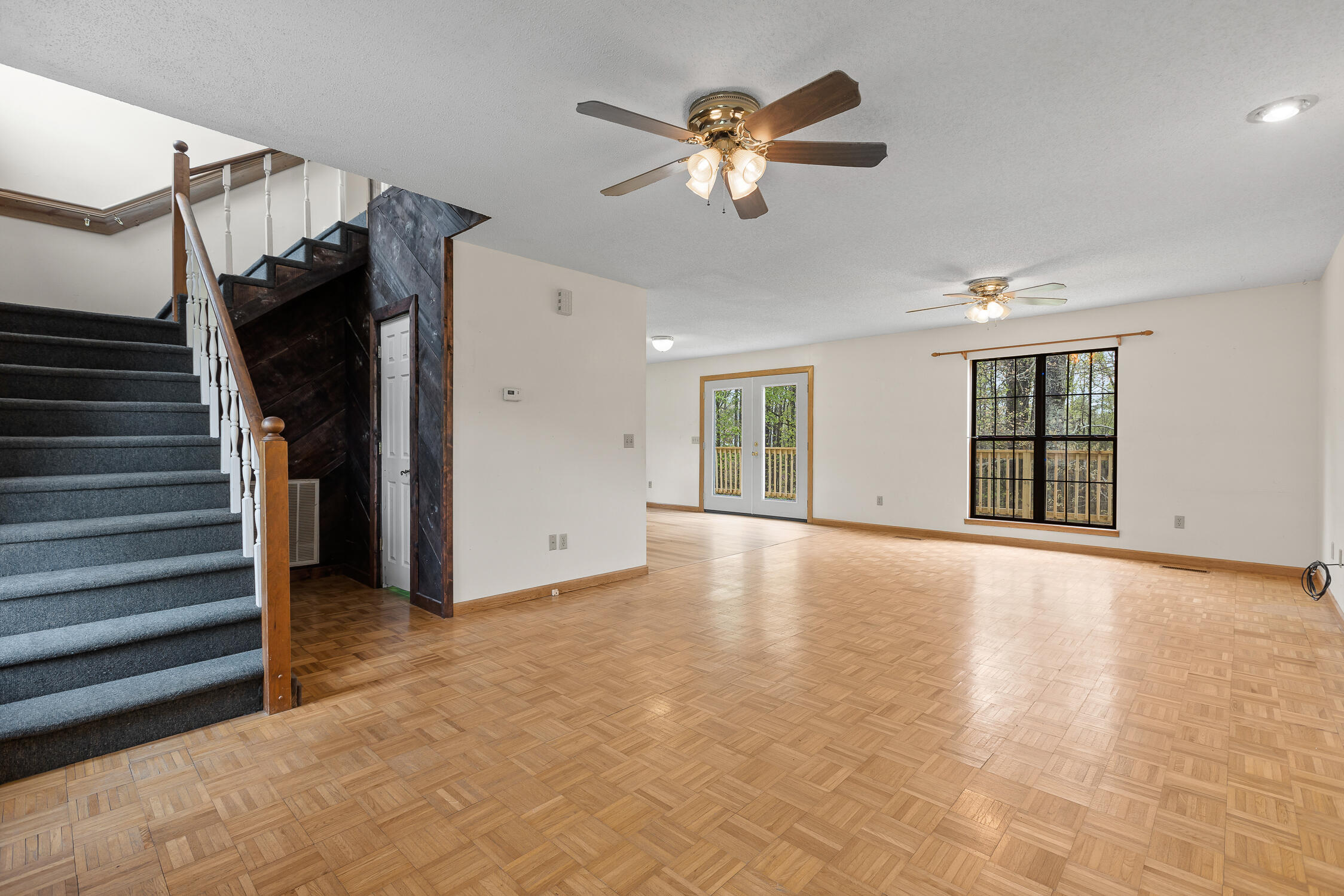 216 Pinecrest Drive