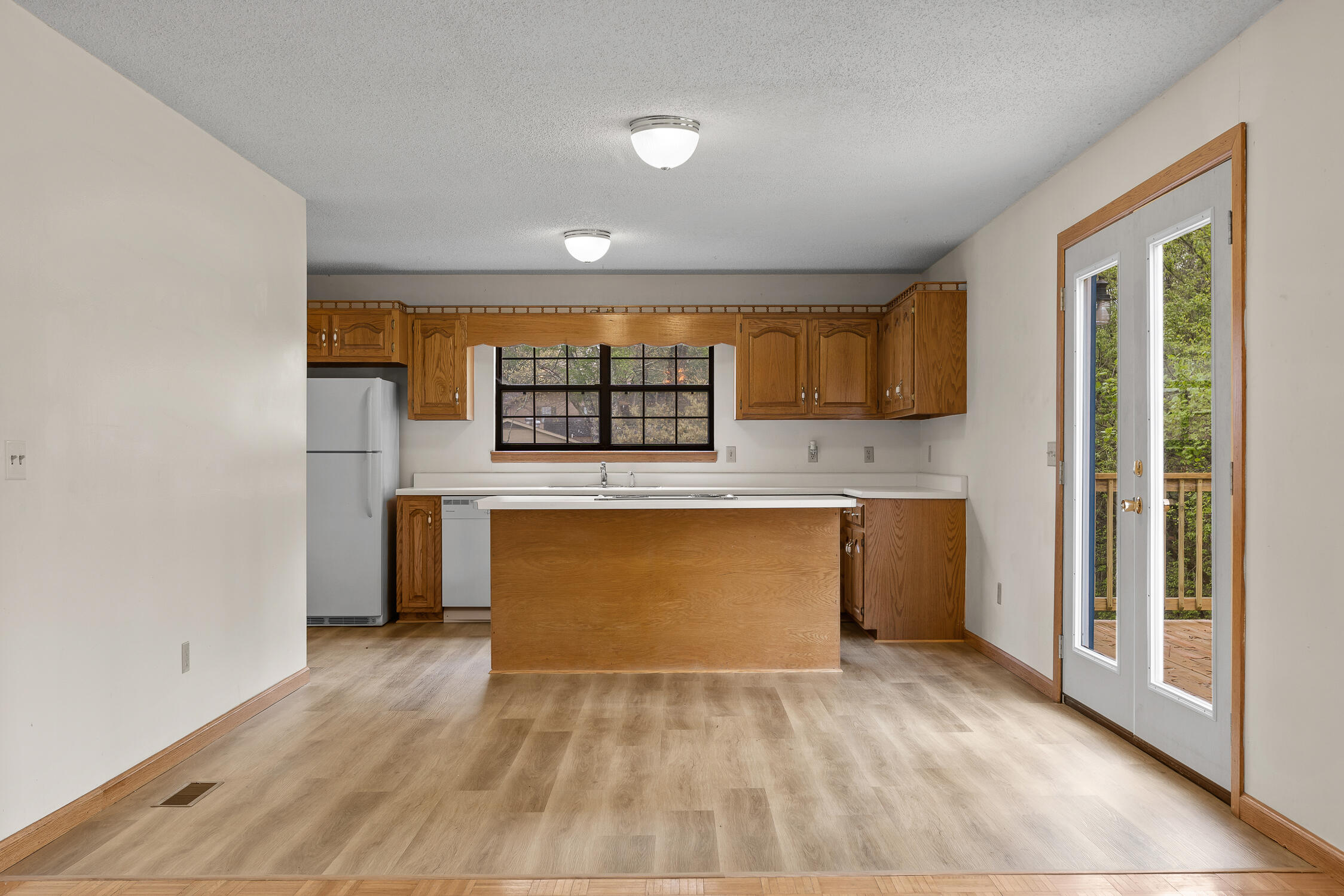216 Pinecrest Drive