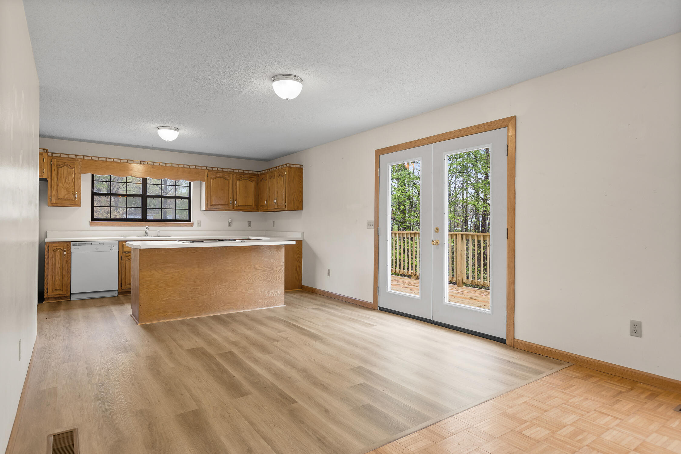 216 Pinecrest Drive