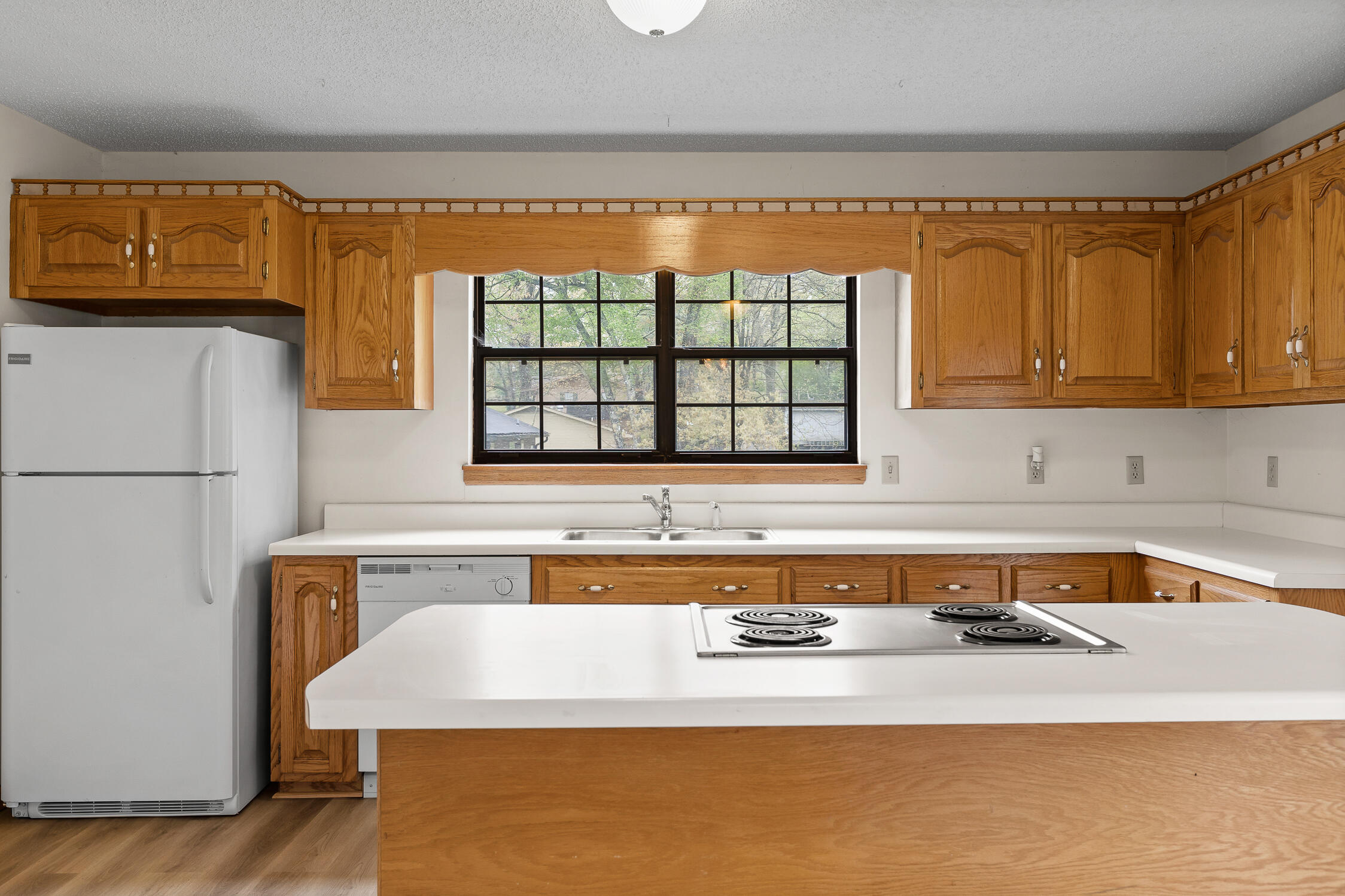 216 Pinecrest Drive