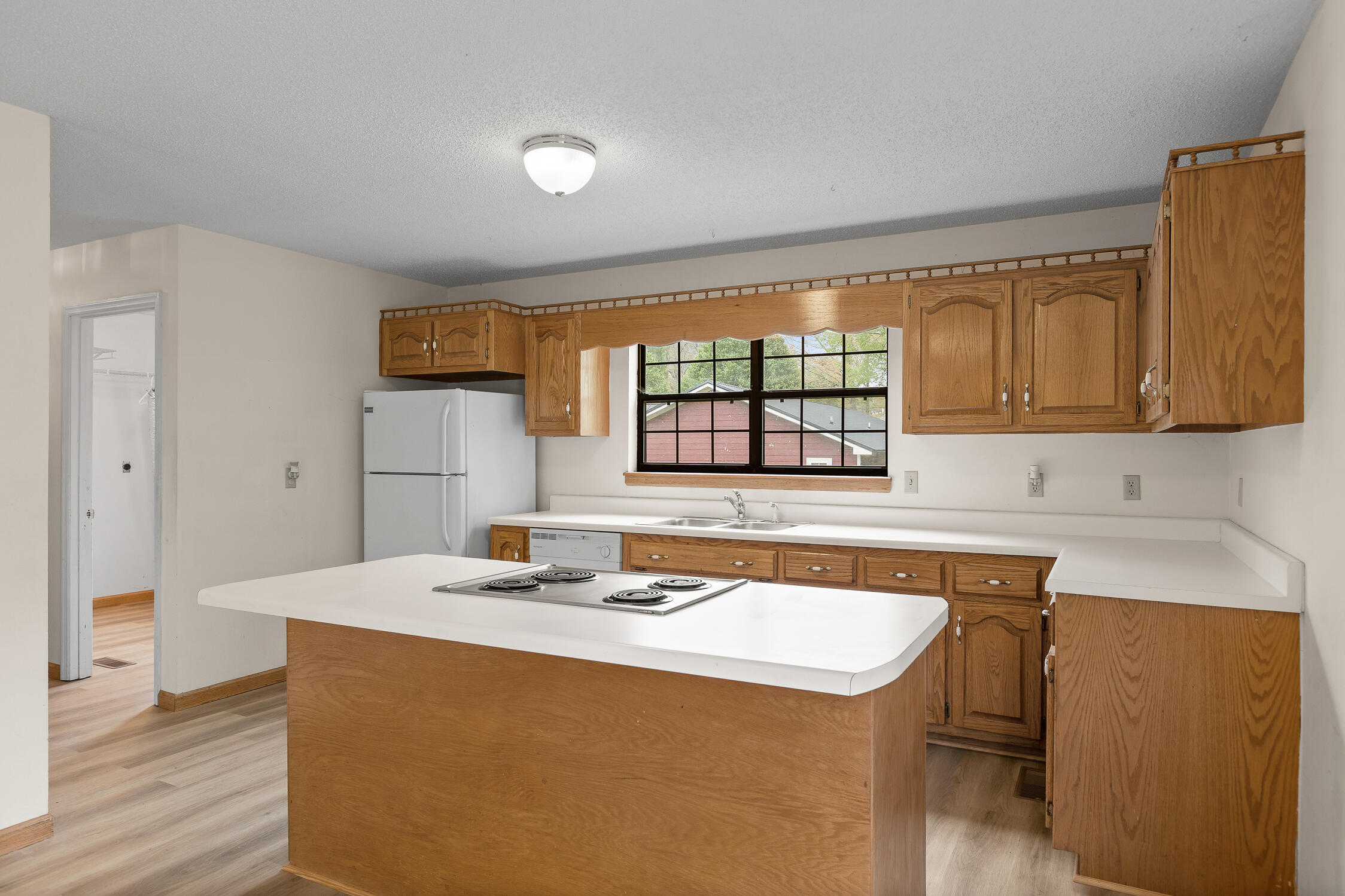 216 Pinecrest Drive