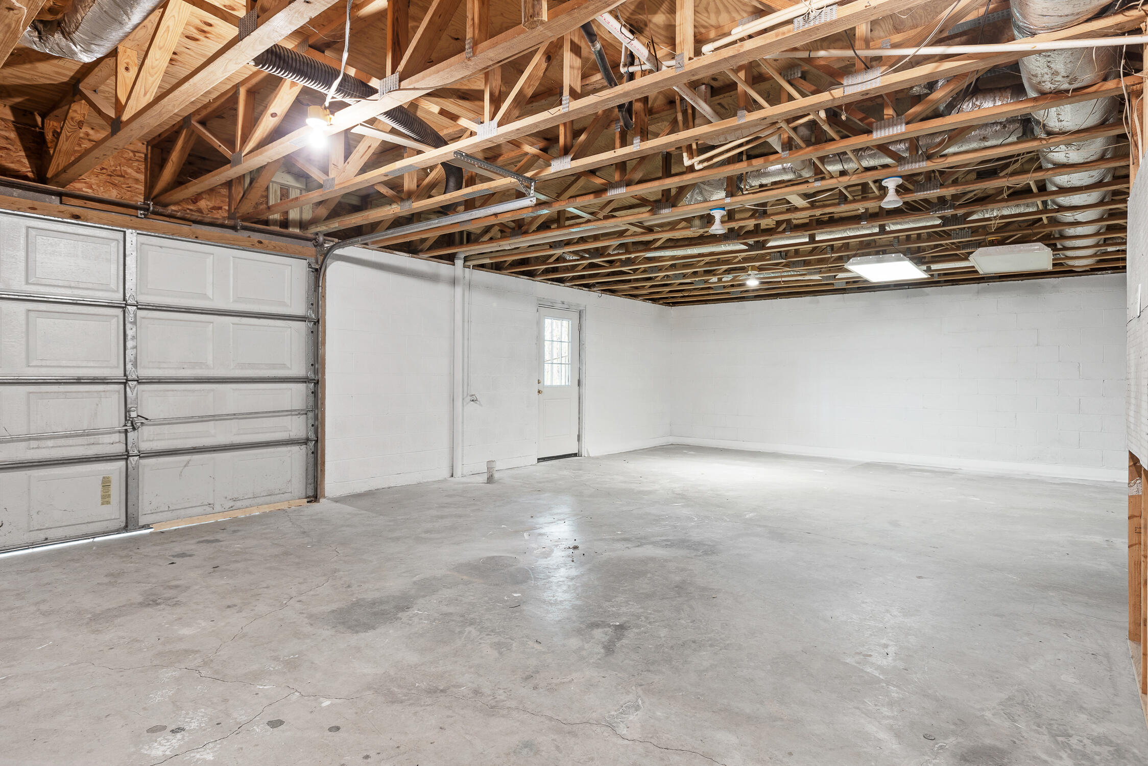 216 Pinecrest Drive