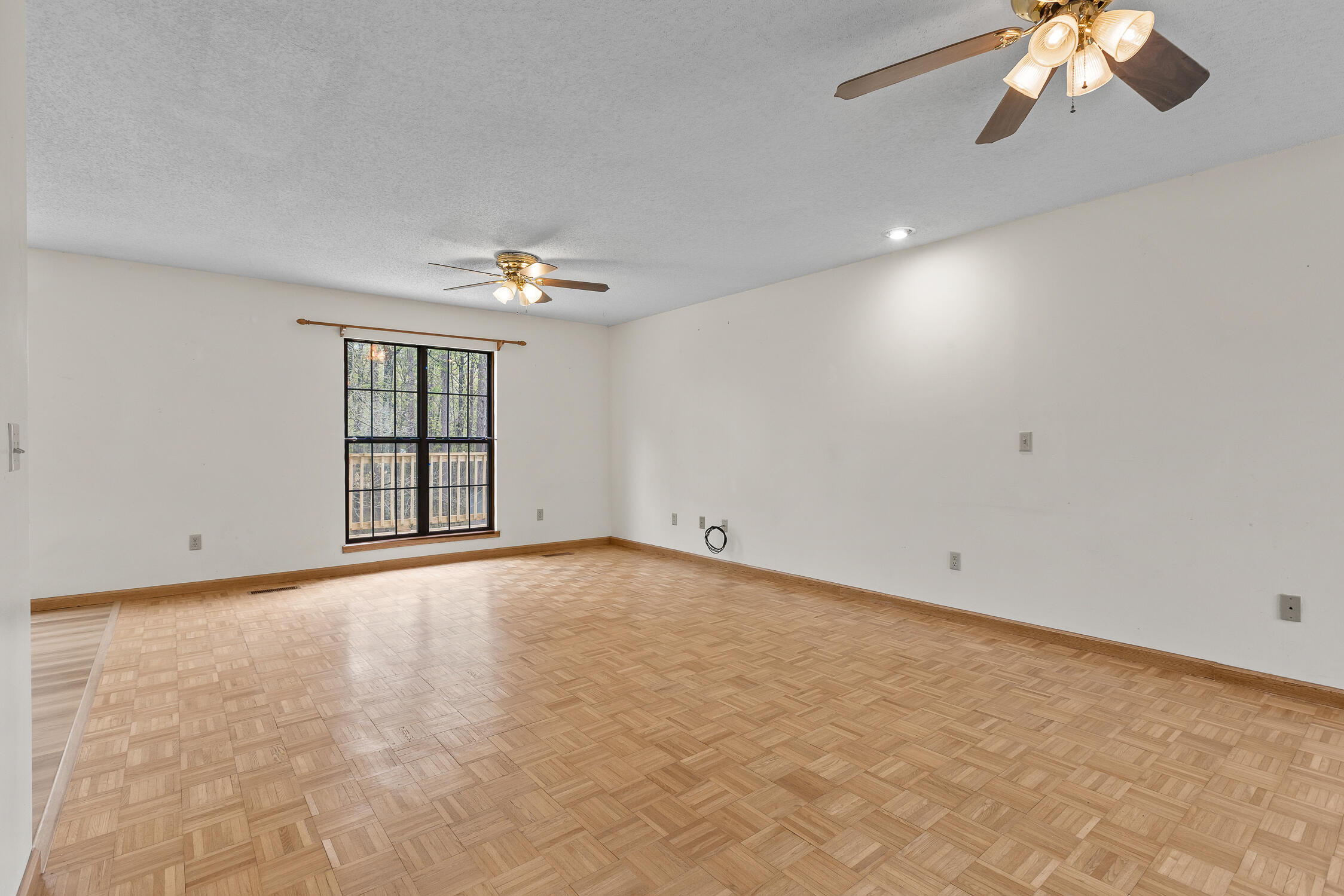 216 Pinecrest Drive