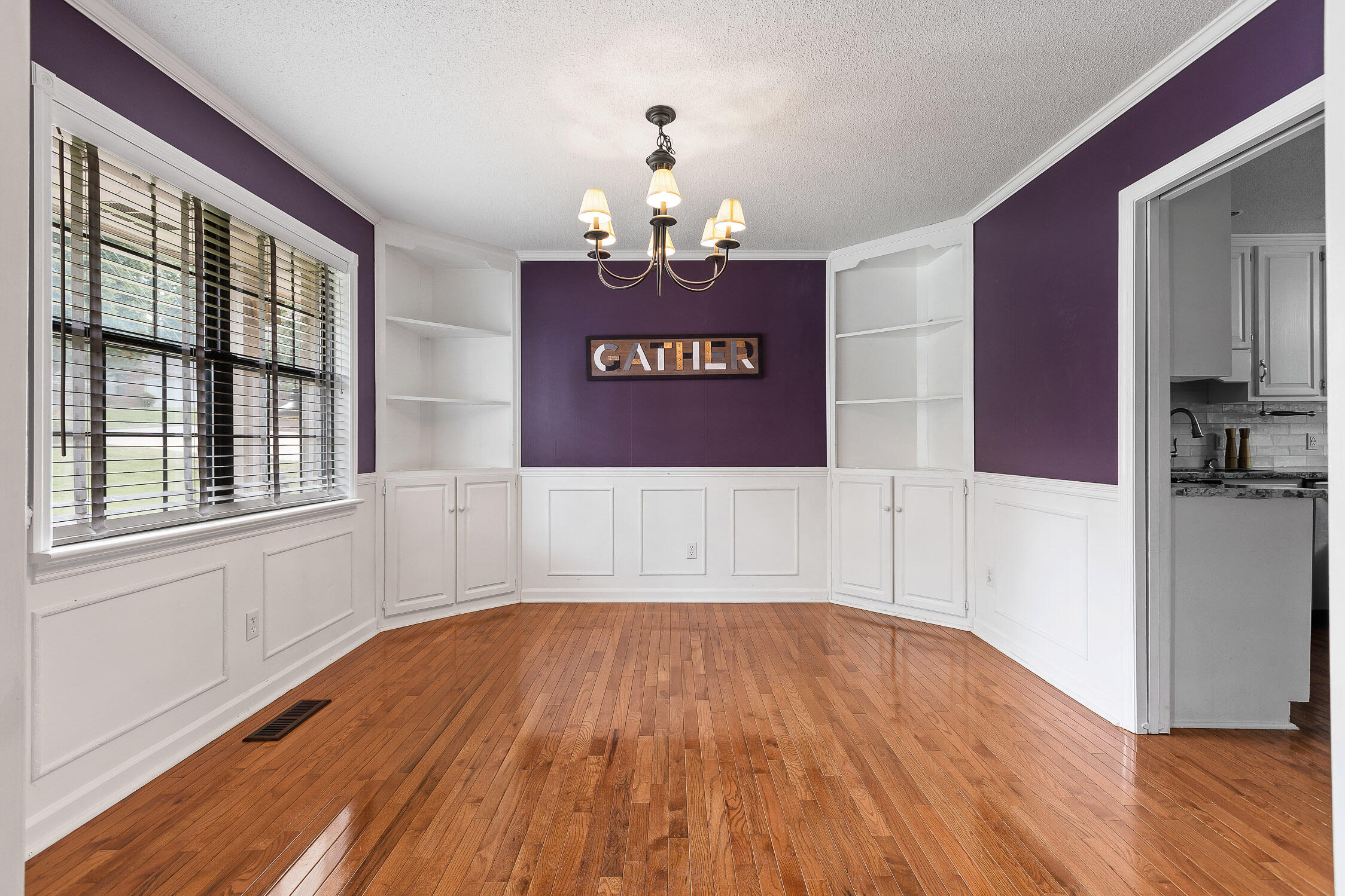 934 Stone Crest Circle