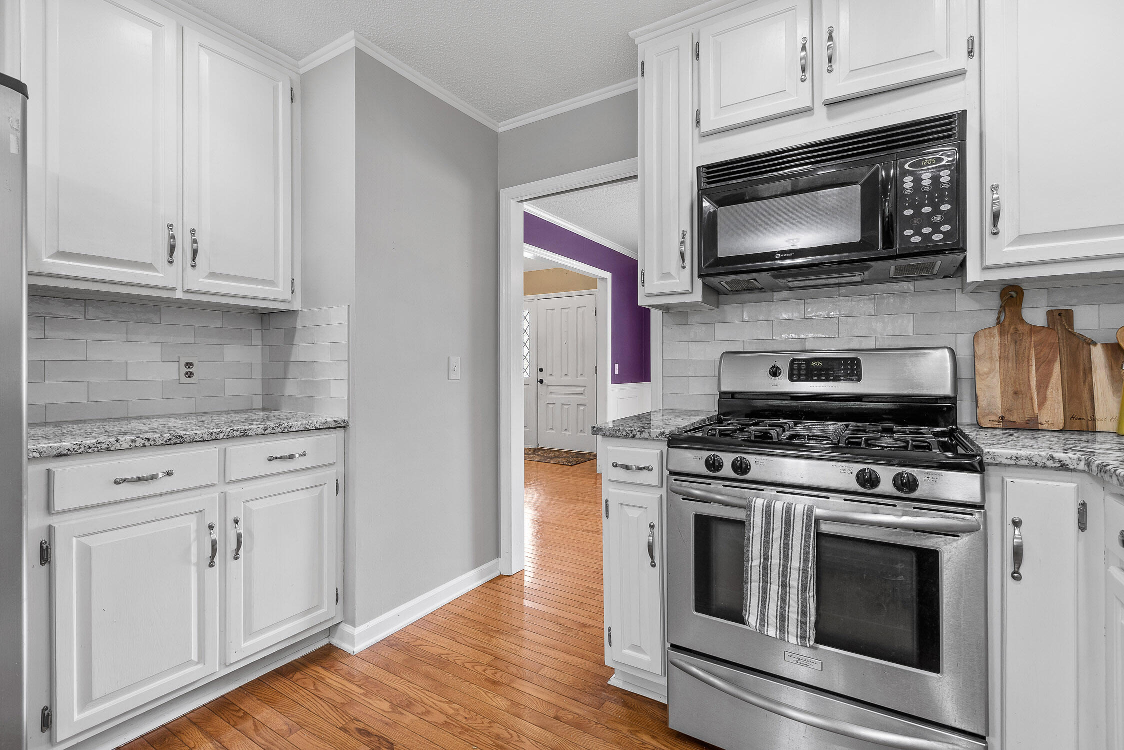 934 Stone Crest Circle