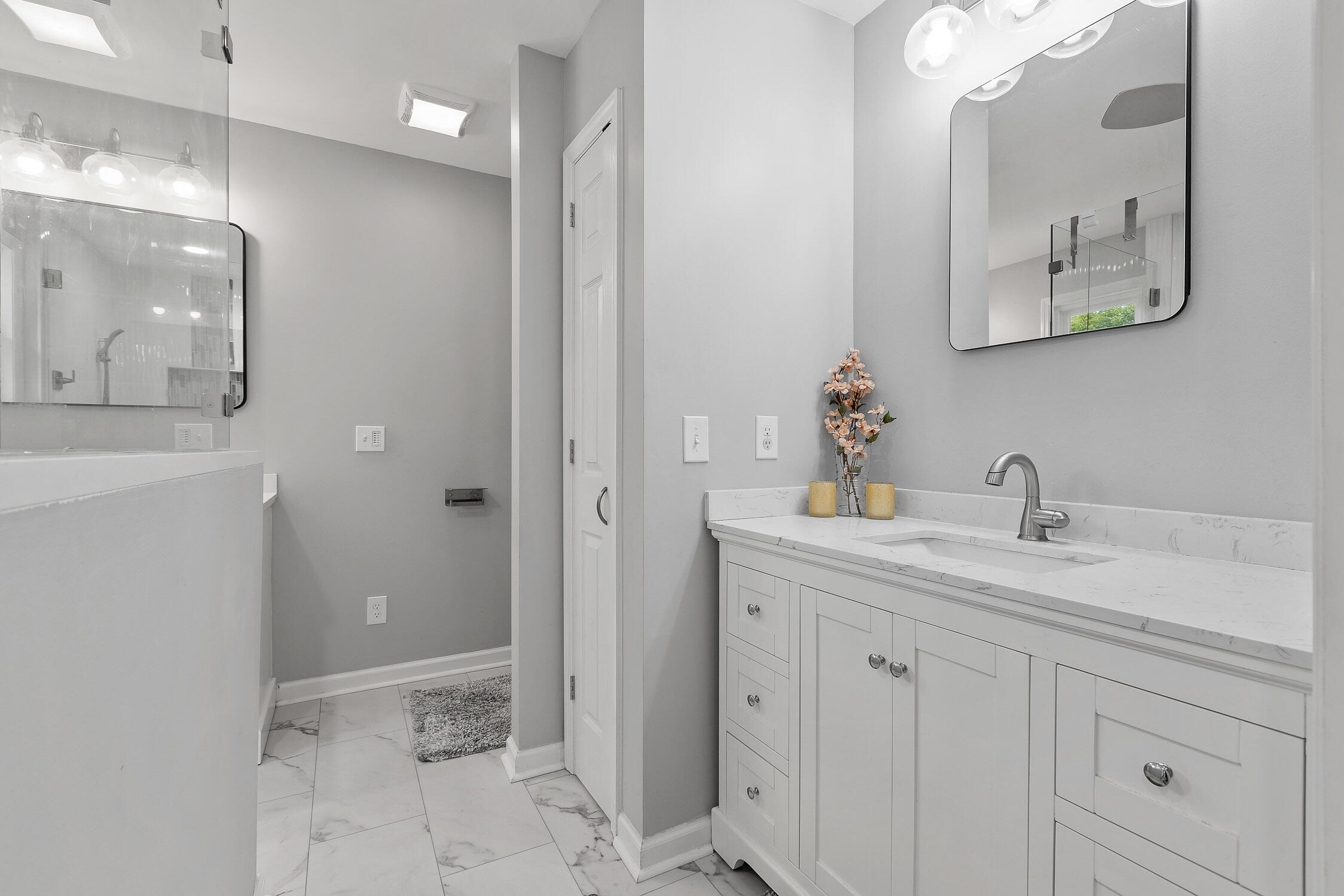 934 Stone Crest Circle