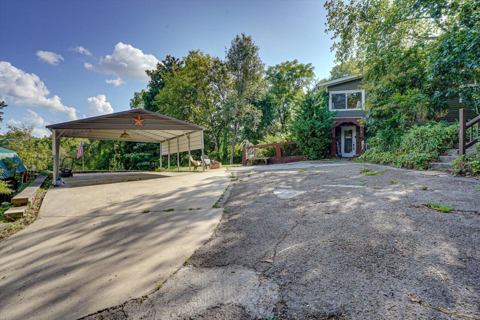 811 Poindexter Avenue