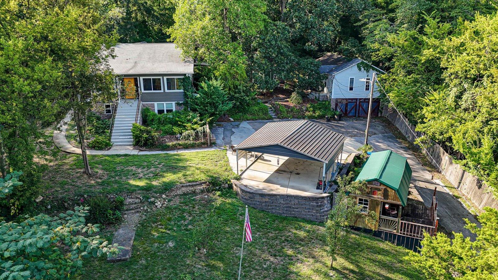 811 Poindexter Avenue