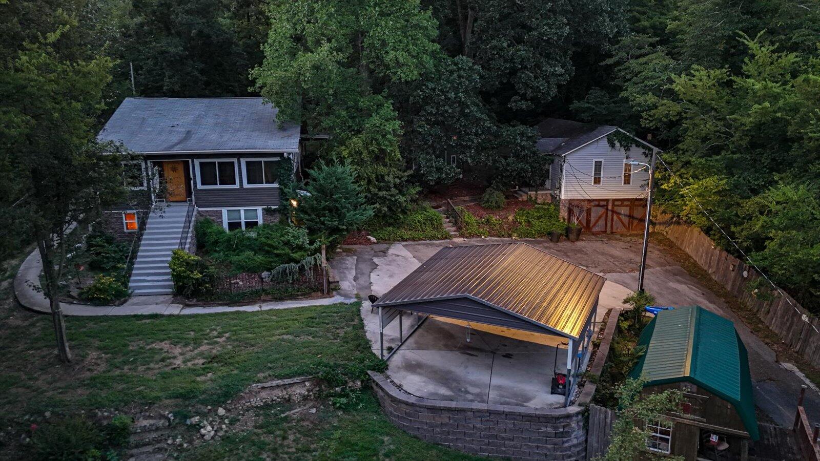 811 Poindexter Avenue