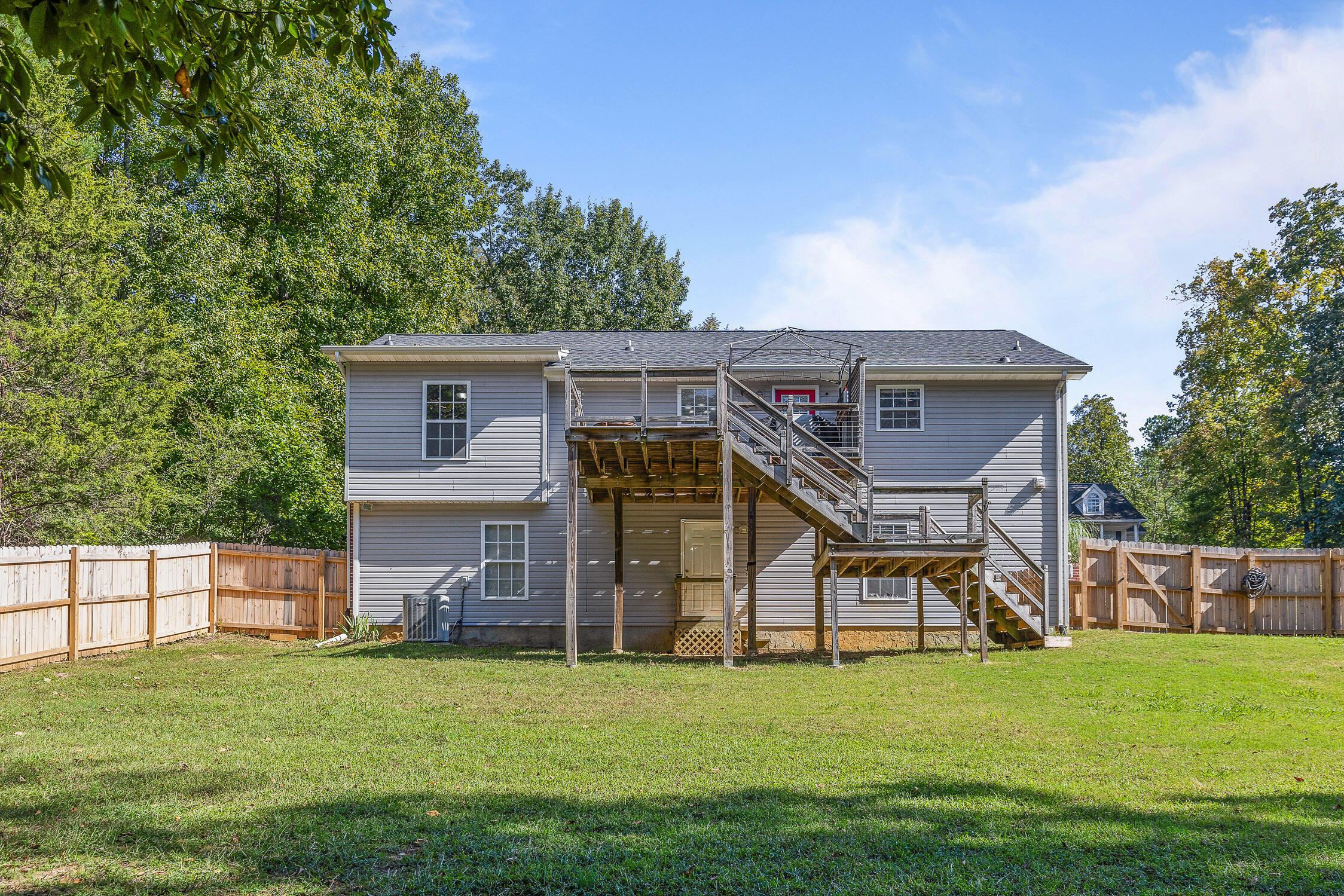121 Ruth Way SW