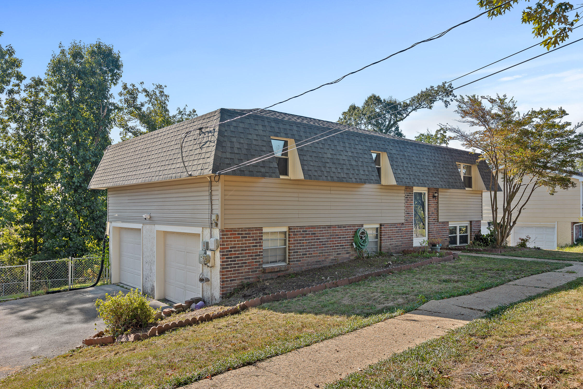 4016 Lost Oaks Drive