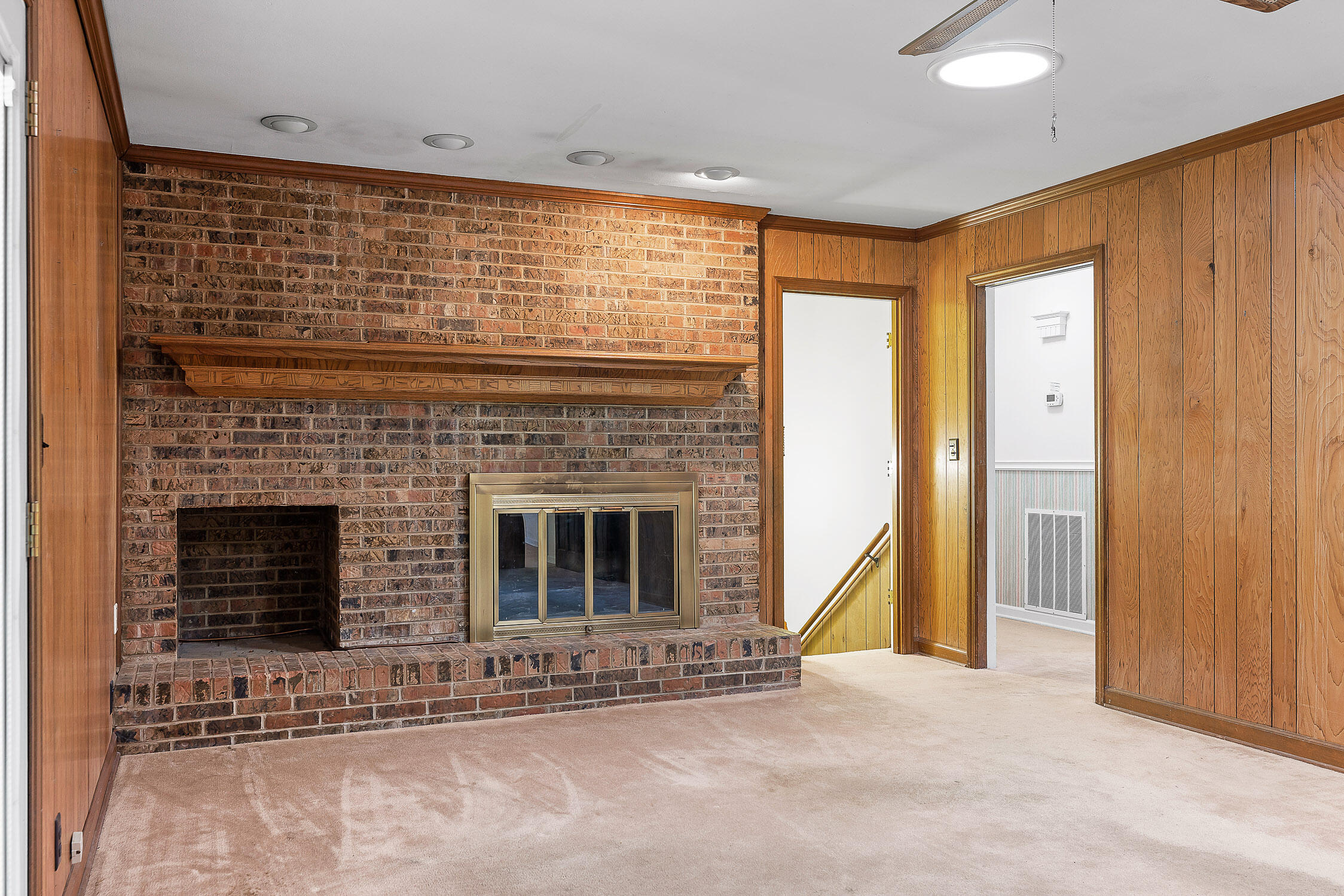7121 Saratoga Lane
