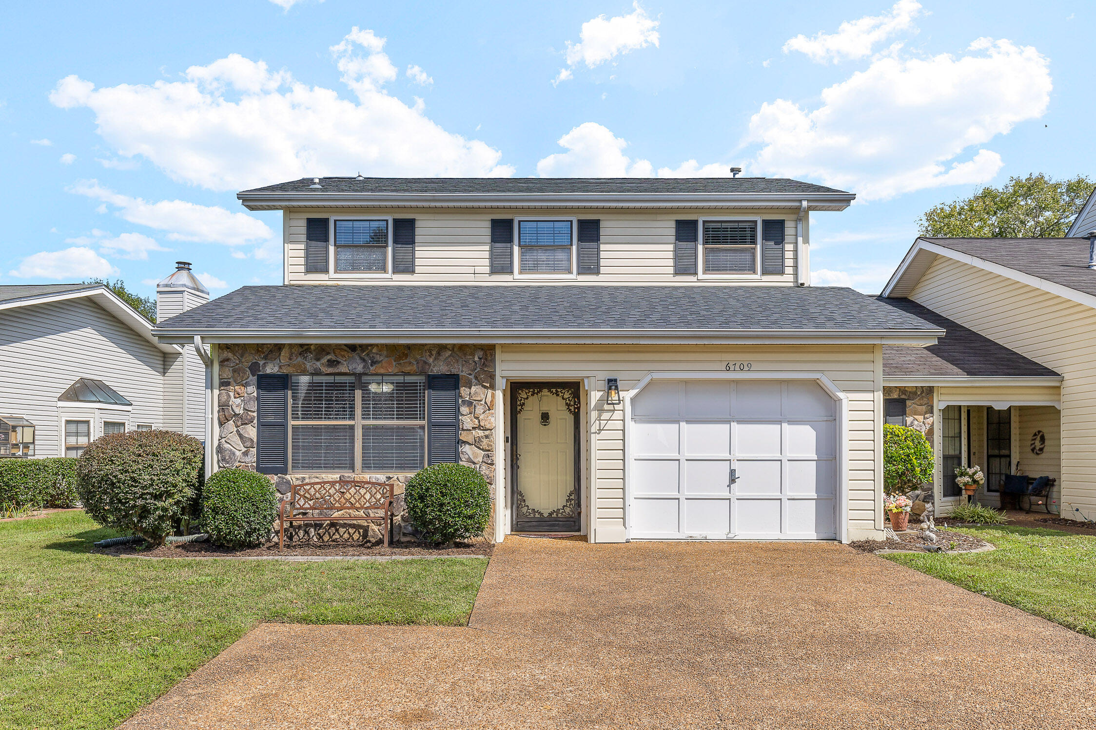 6709 Hickory Brook Road