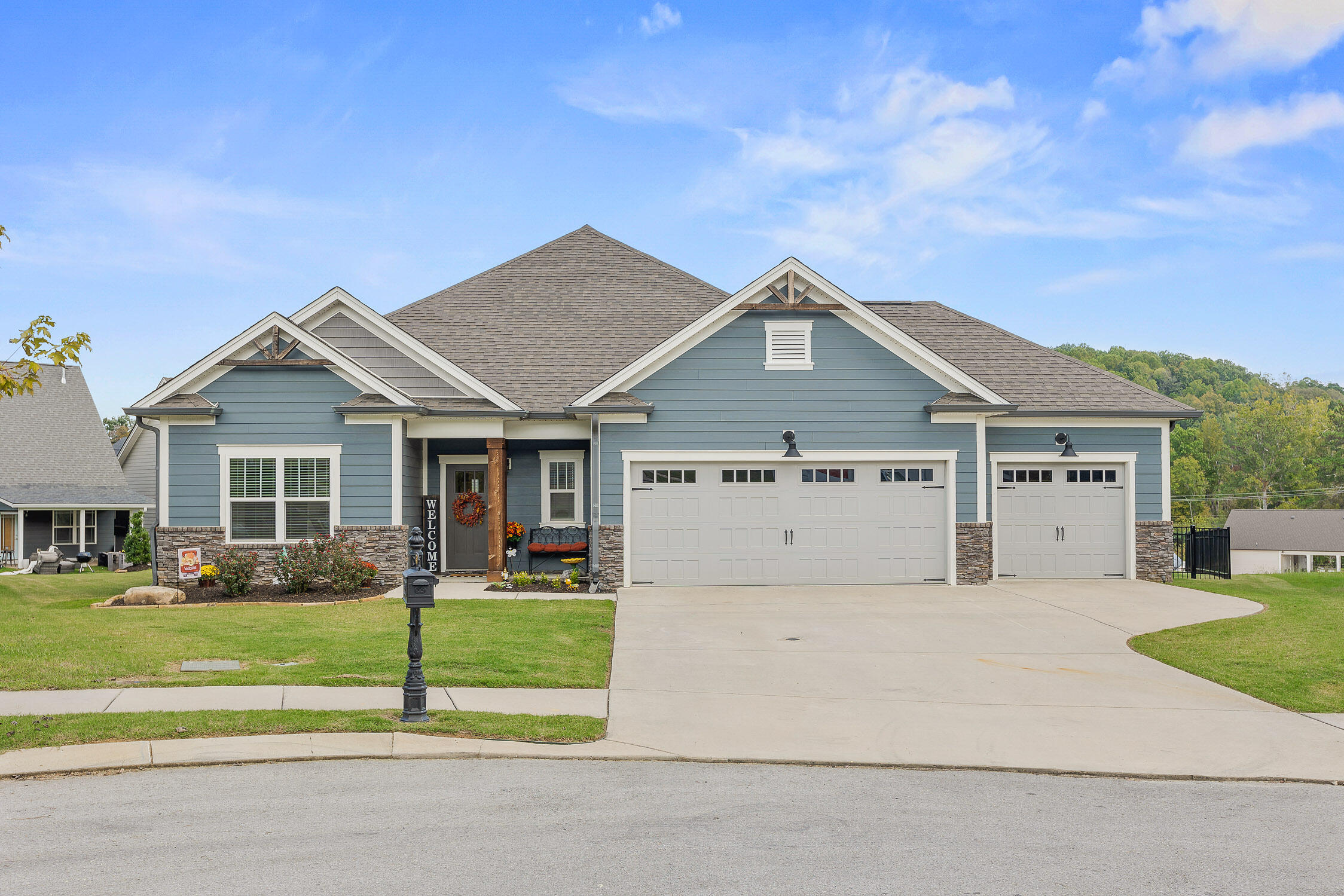 3609 Lilliflora Lane