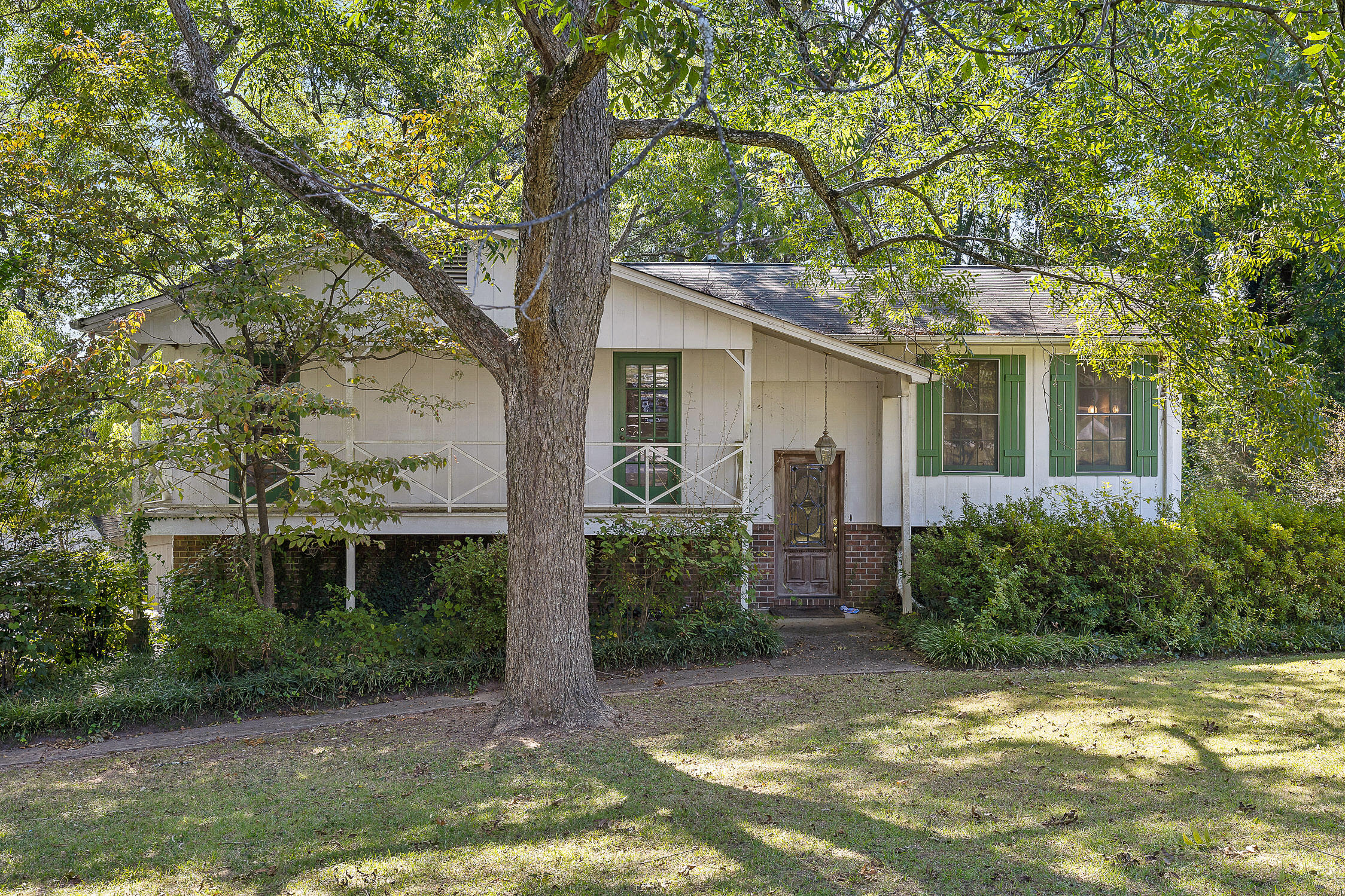 190 Walton Way