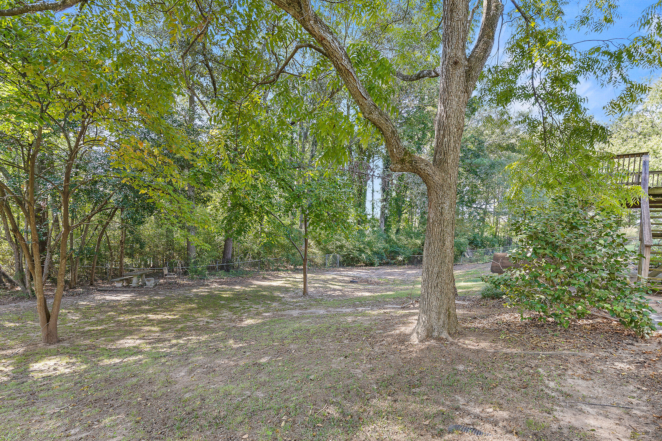 190 Walton Way