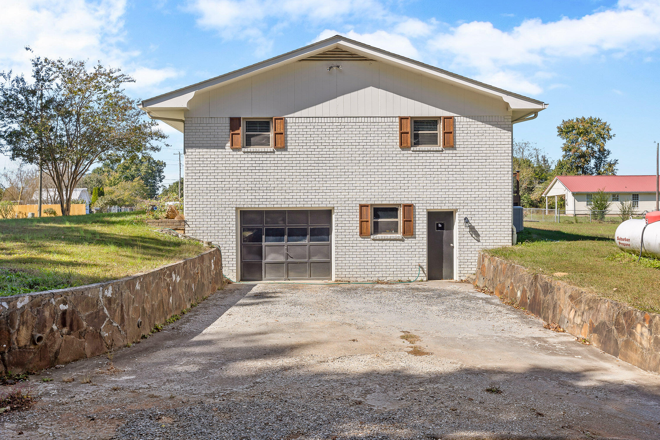 2585 Ashwood Drive SE