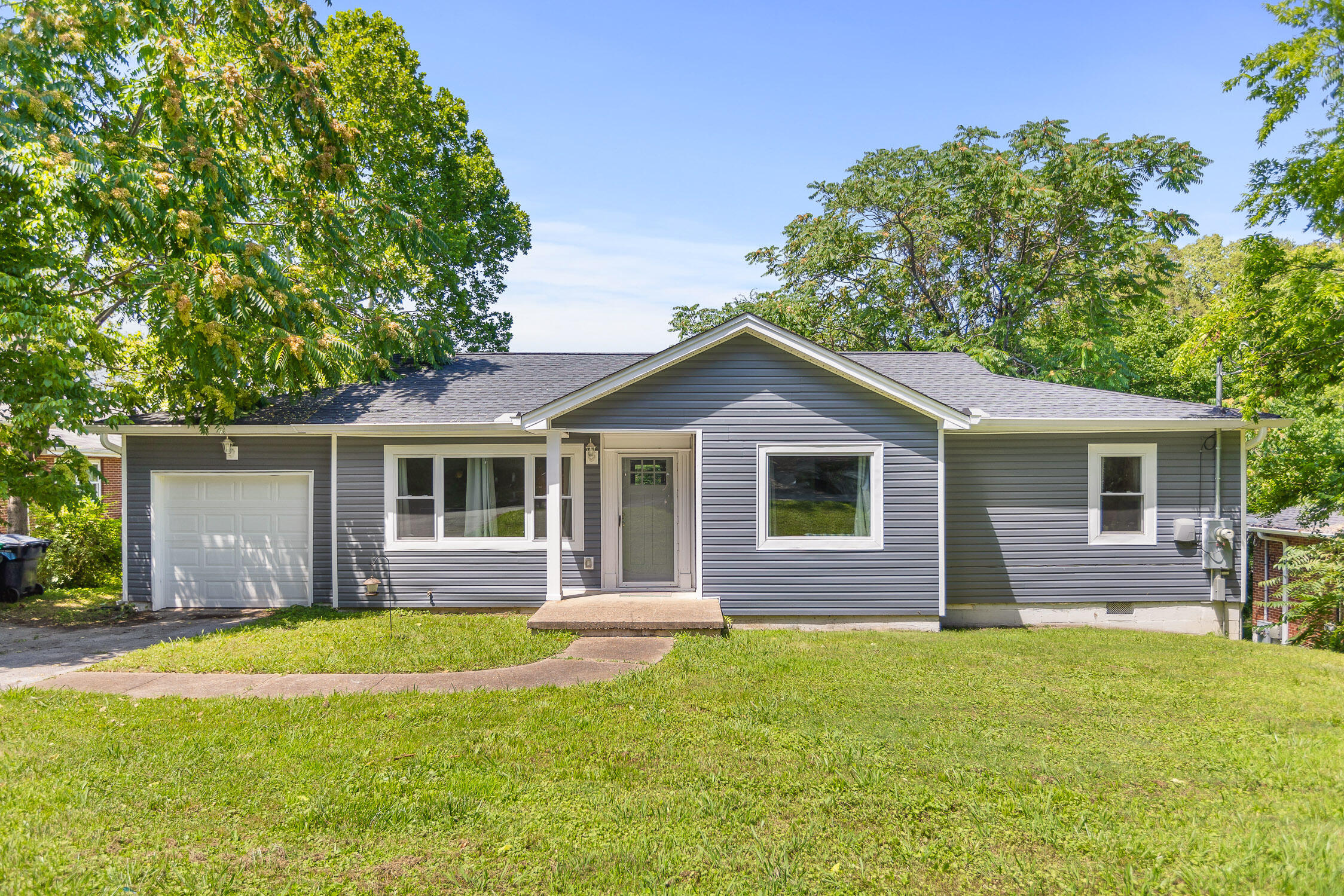 3603 Gleason Drive