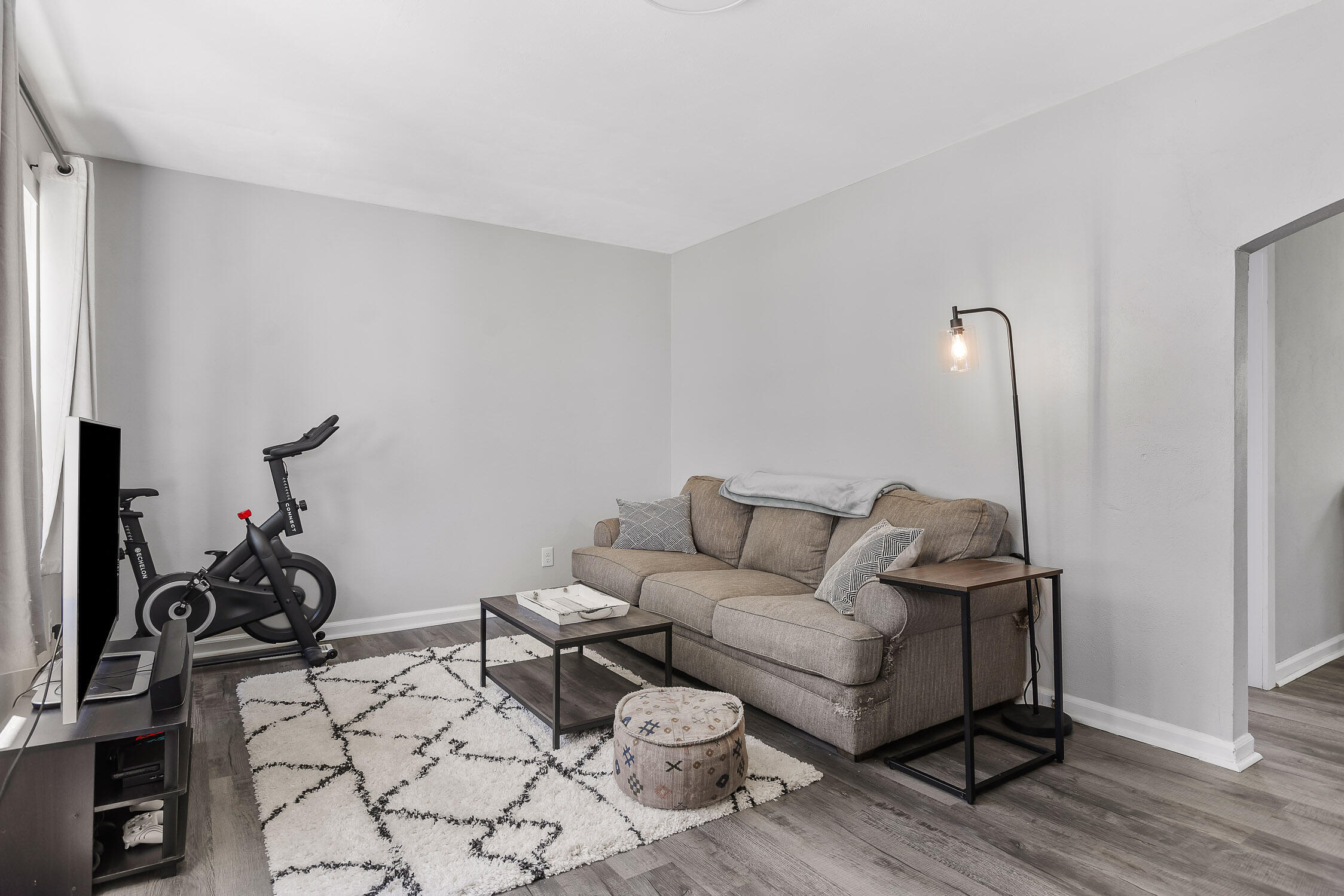 3603 Gleason Drive