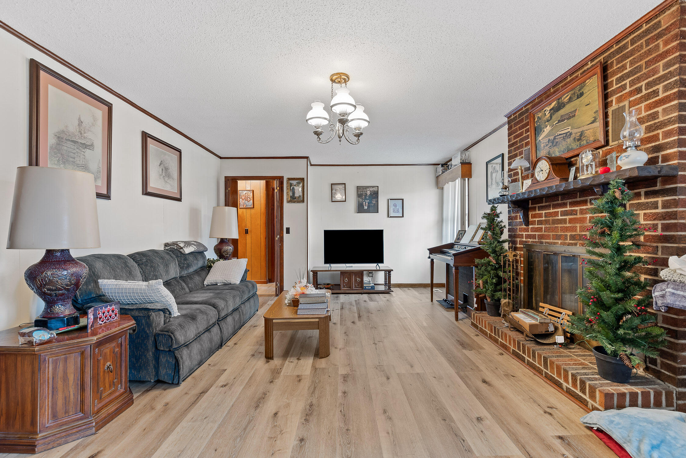 1594 Carl Wood Road