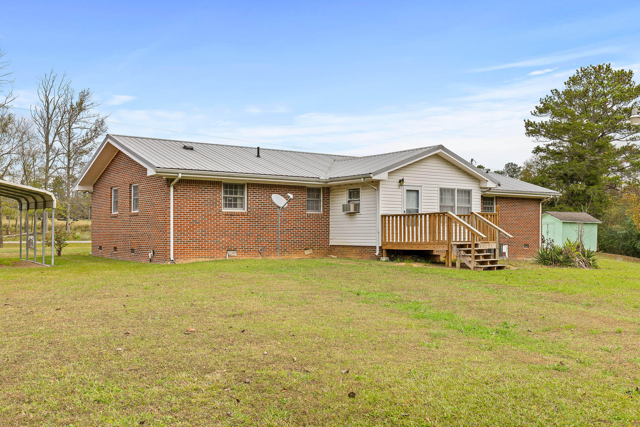 1594 Carl Wood Road