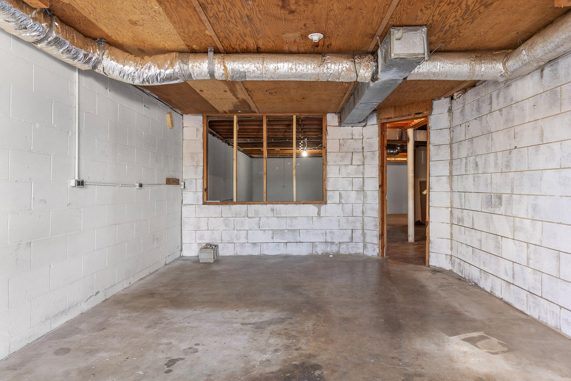 140 Poplar Street