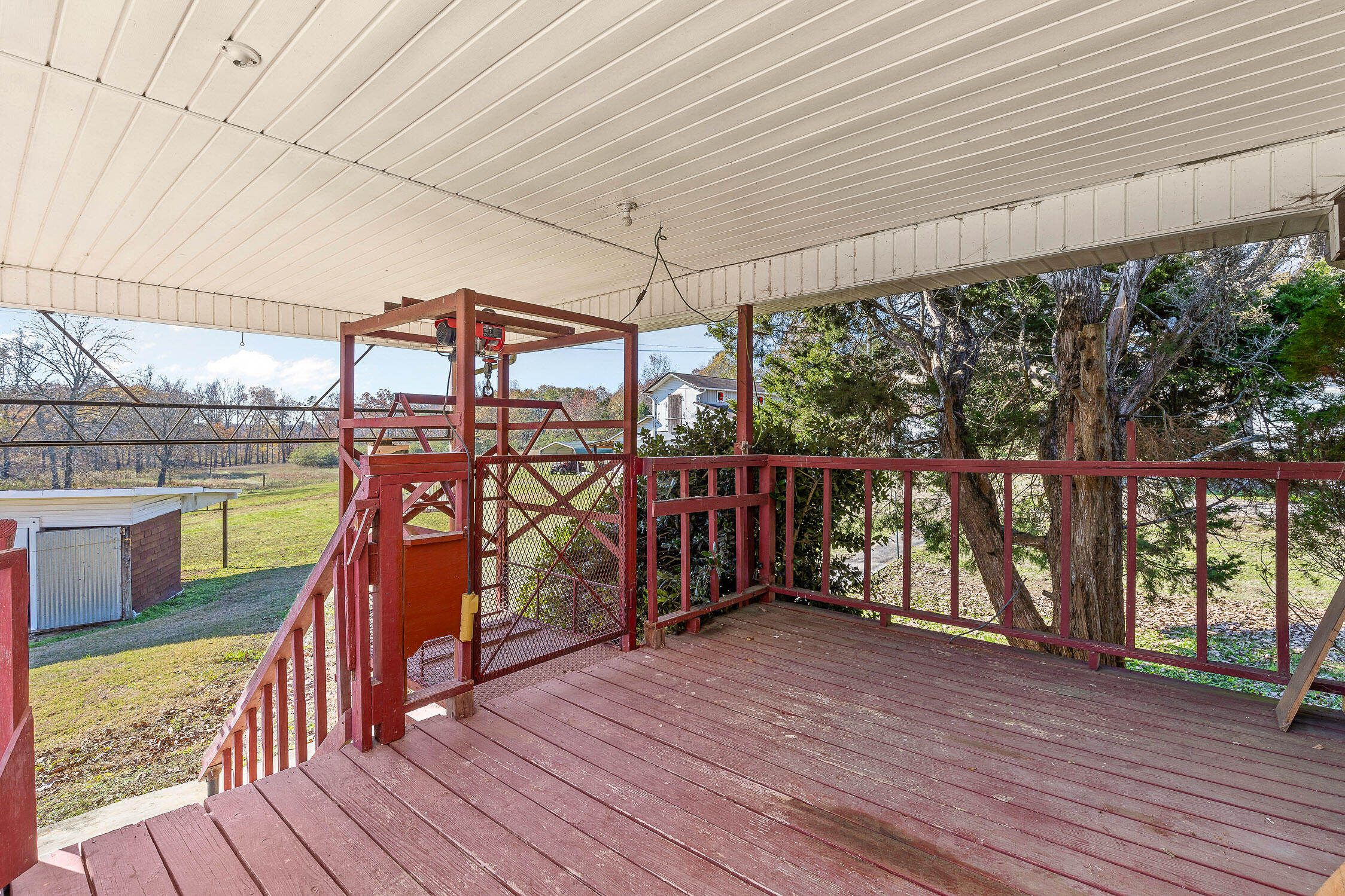 2536 Highway 156