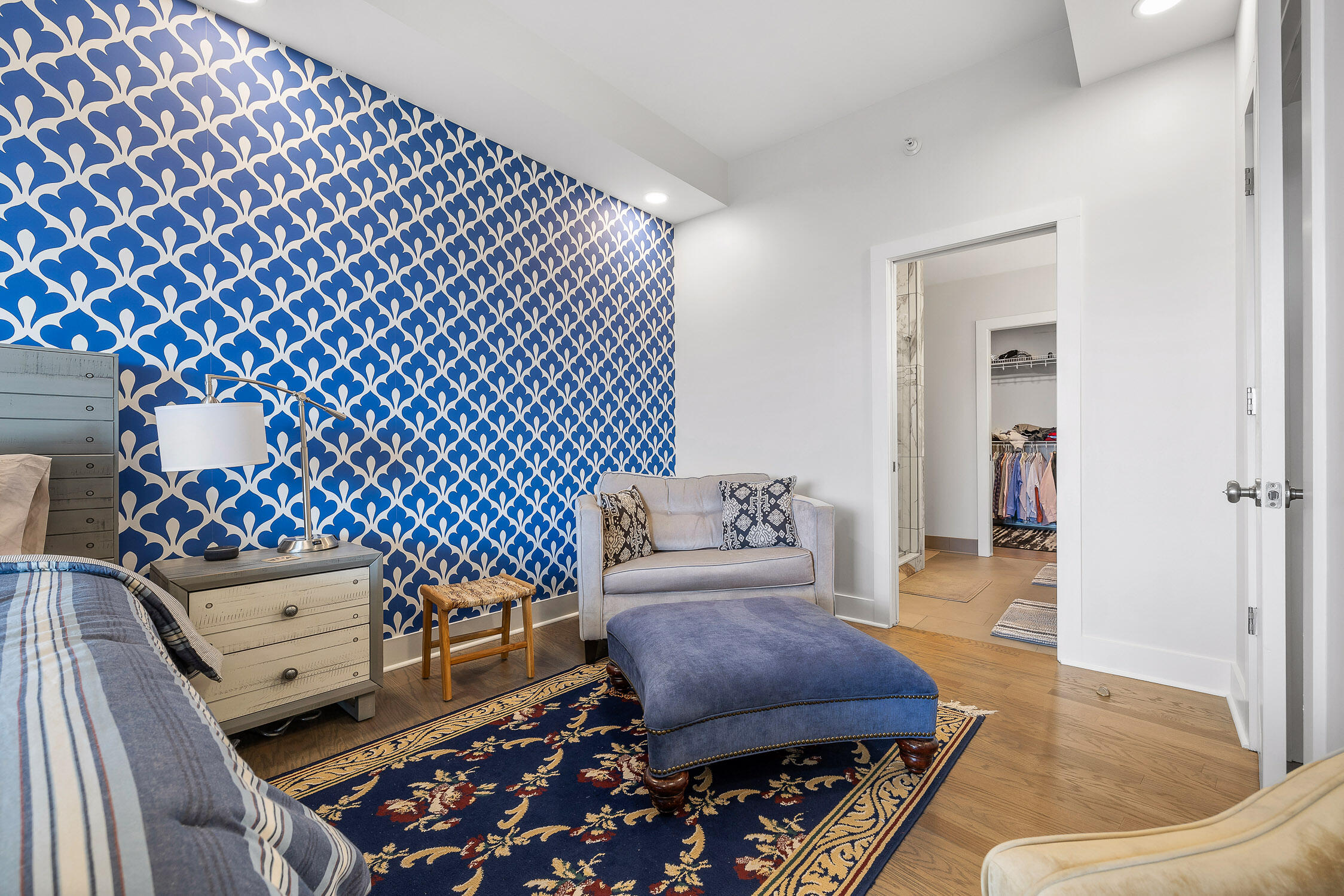 4 Cherokee Boulevard, 409