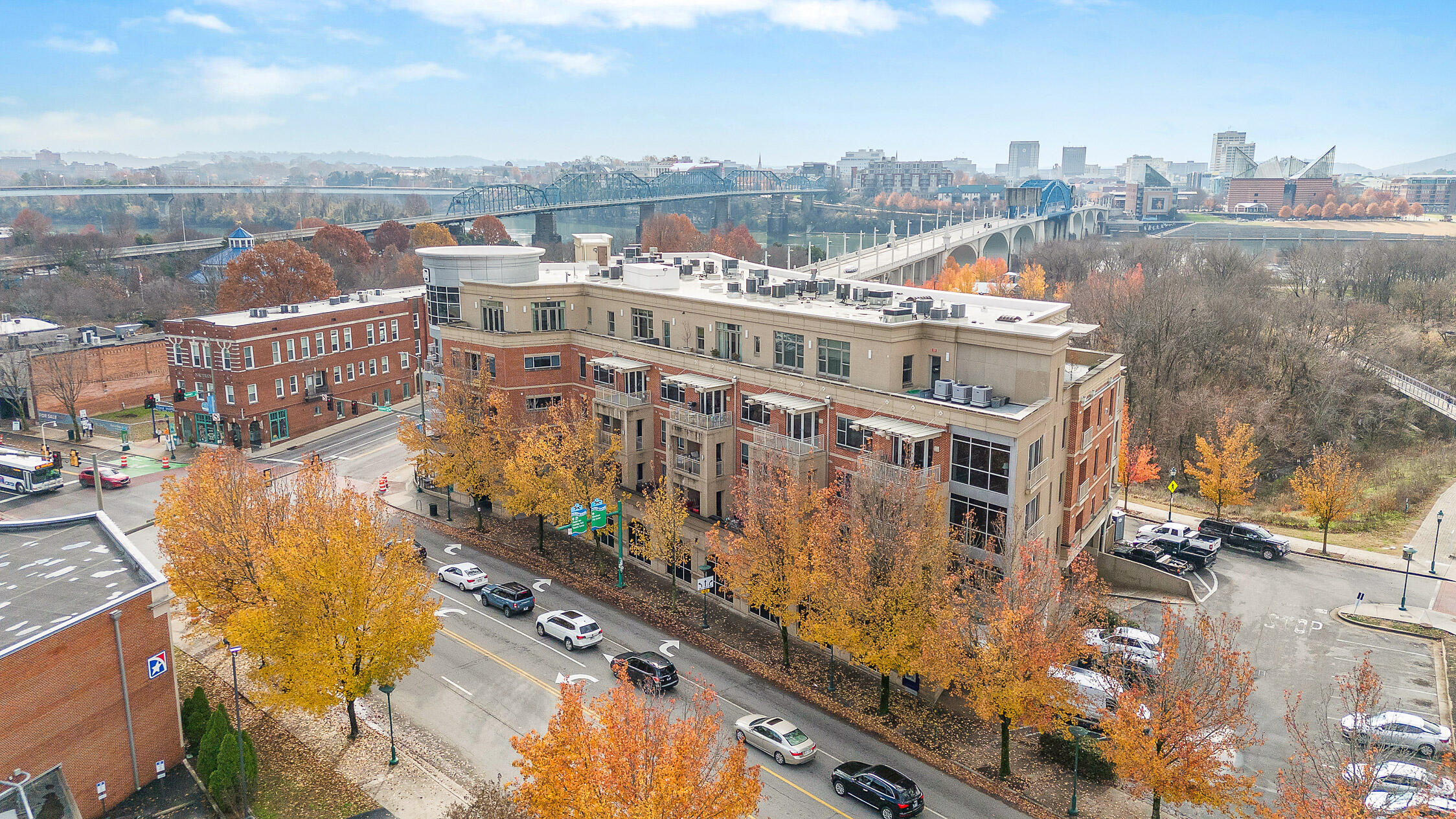 4 Cherokee Boulevard, 409