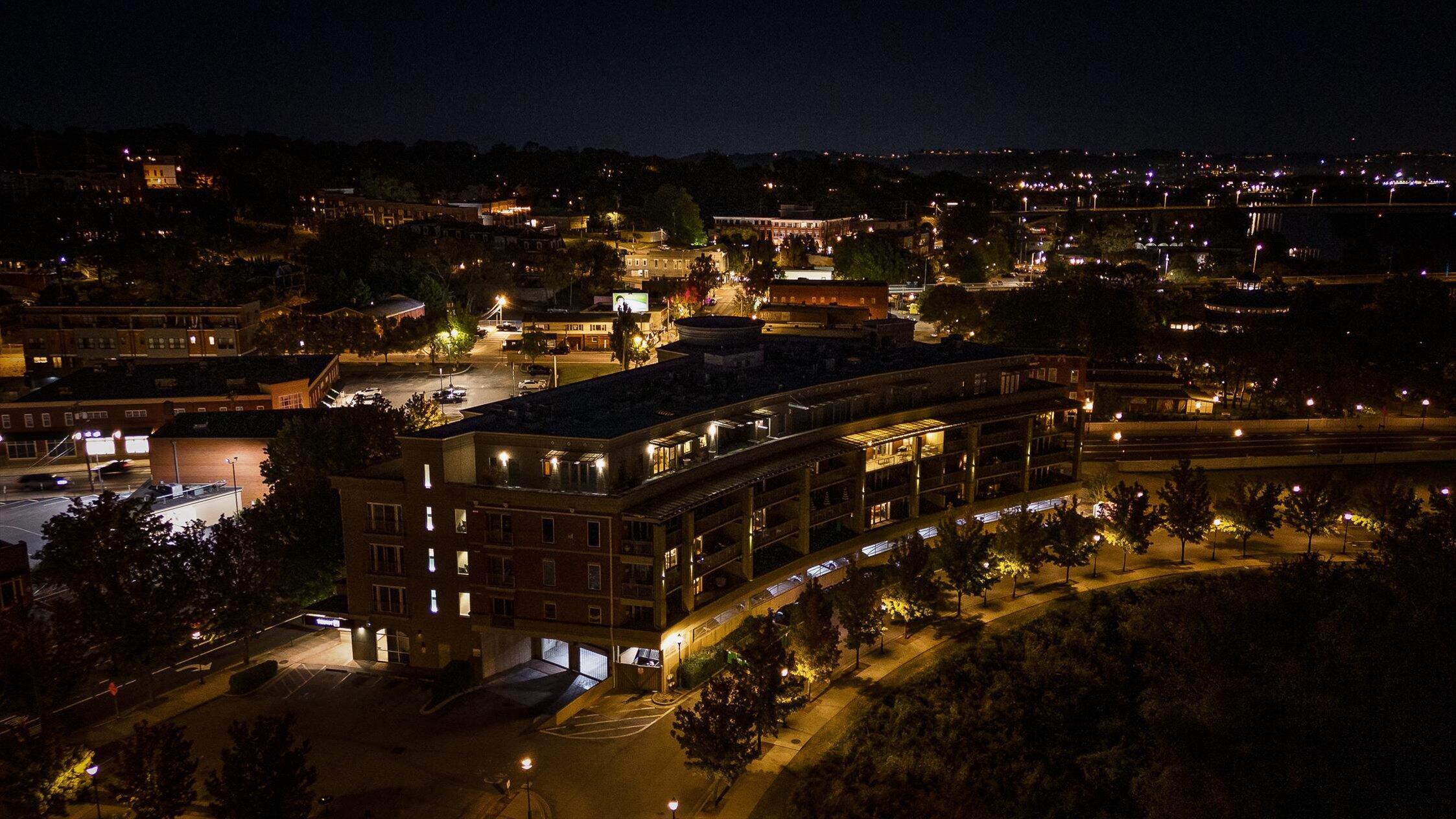 4 Cherokee Boulevard, 409