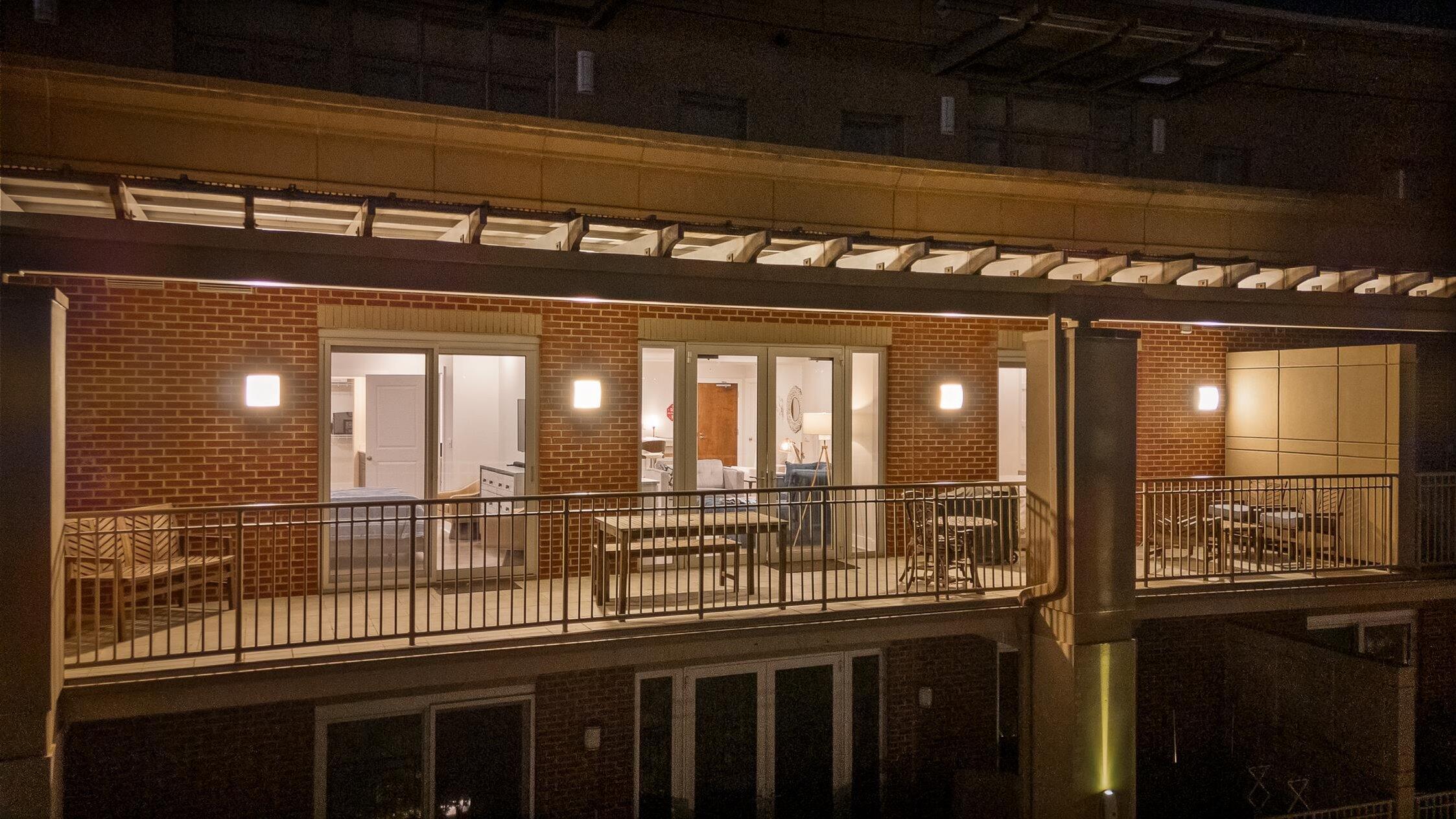 4 Cherokee Boulevard, 409