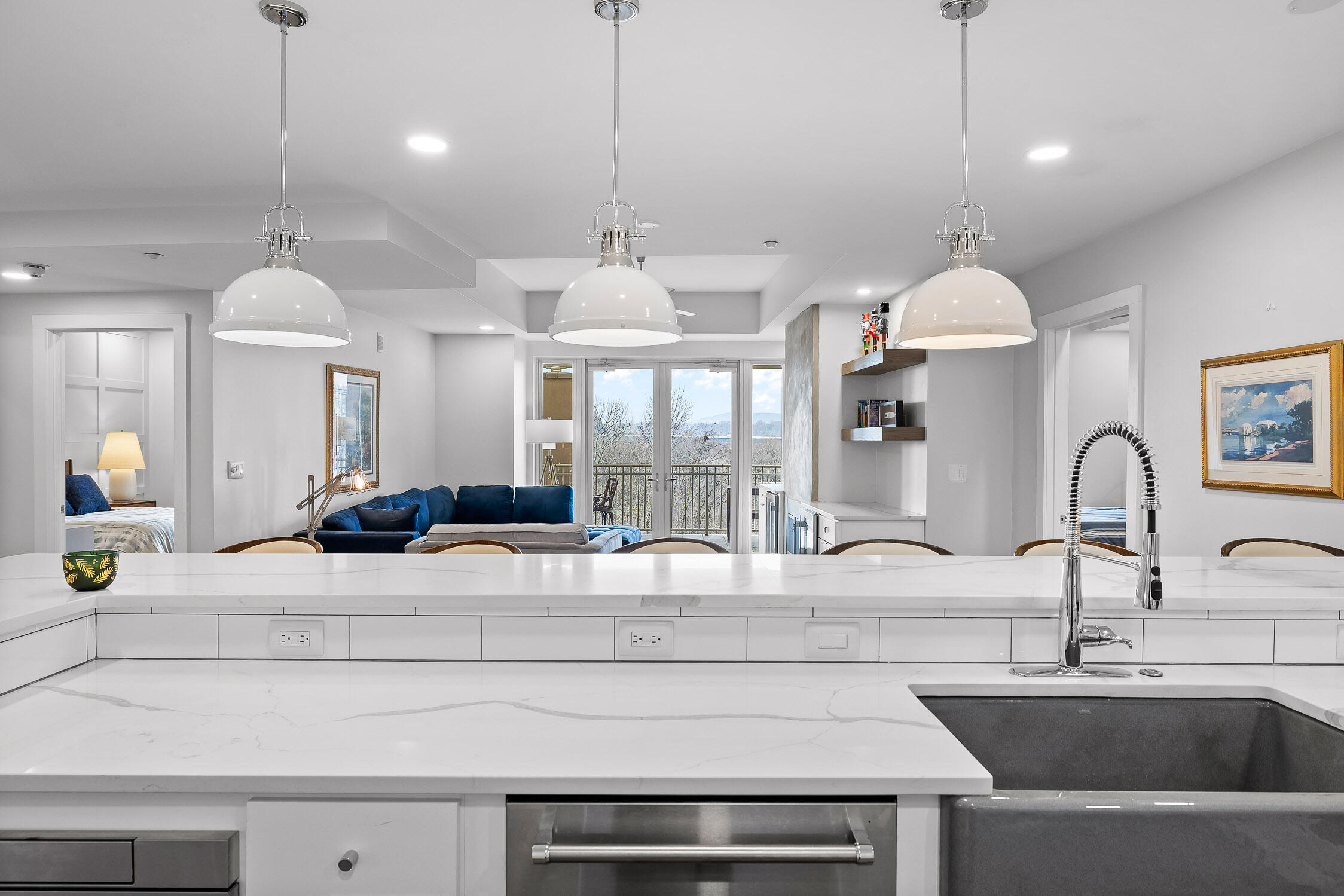 4 Cherokee Boulevard, 409