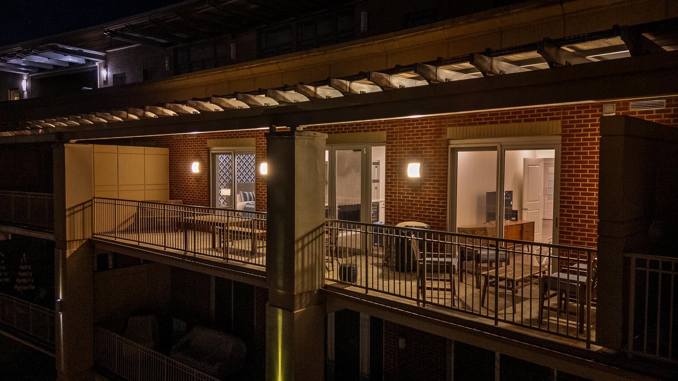 4 Cherokee Boulevard, 409