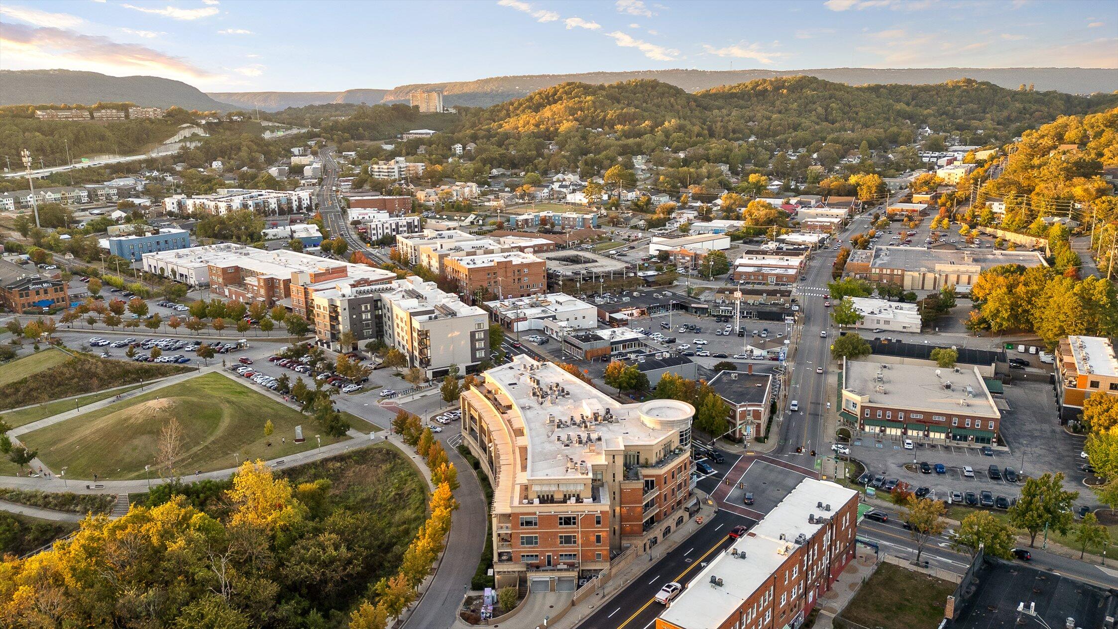 4 Cherokee Boulevard, 409